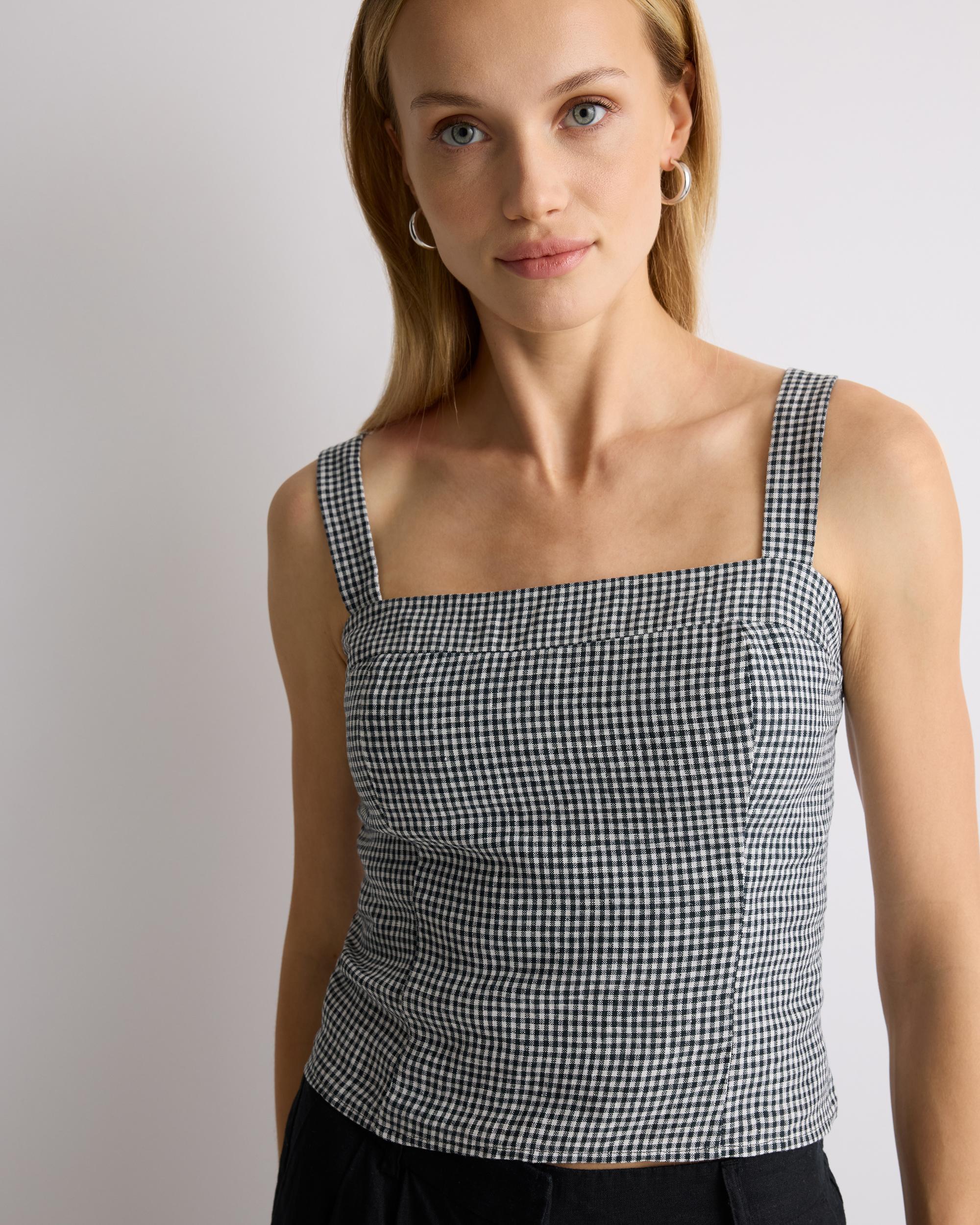Quince | Women's 100% European Linen Fitted Tank Top Product Image
