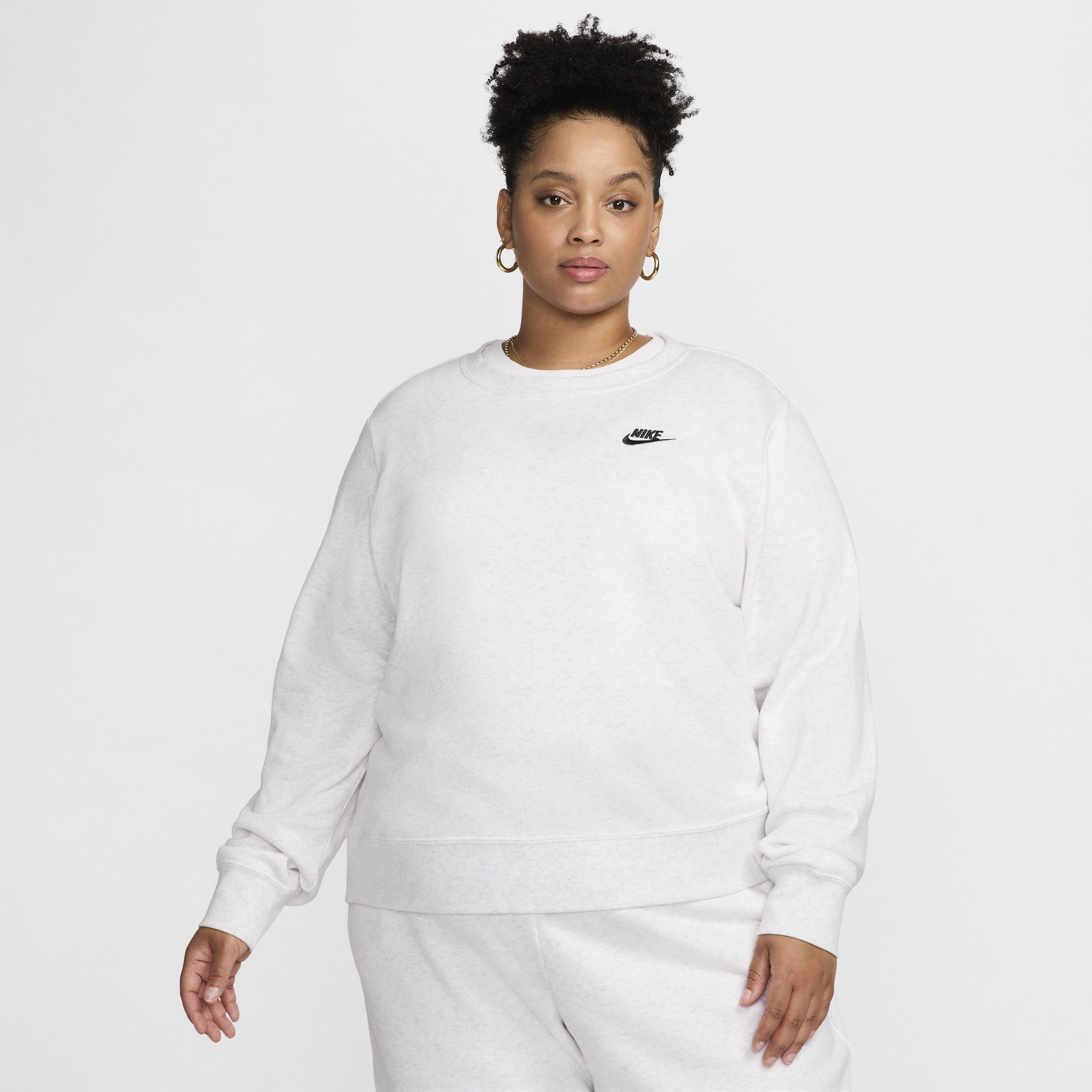 Women's Nike Sportswear Club Fleece Crew-Neck Sweatshirt (Plus Size) Product Image