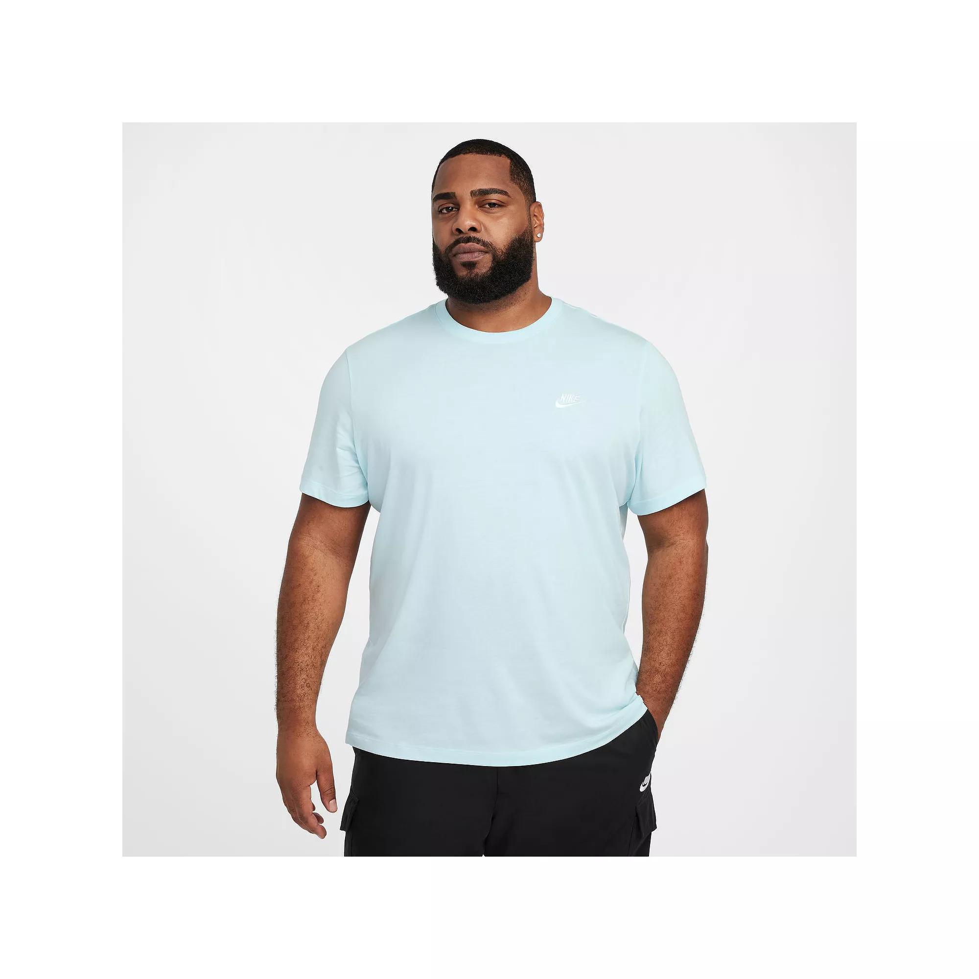 Nike Sportswear Club Men's T-Shirt Product Image