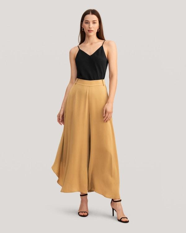 Gentle V Neck Silk Camisole Product Image