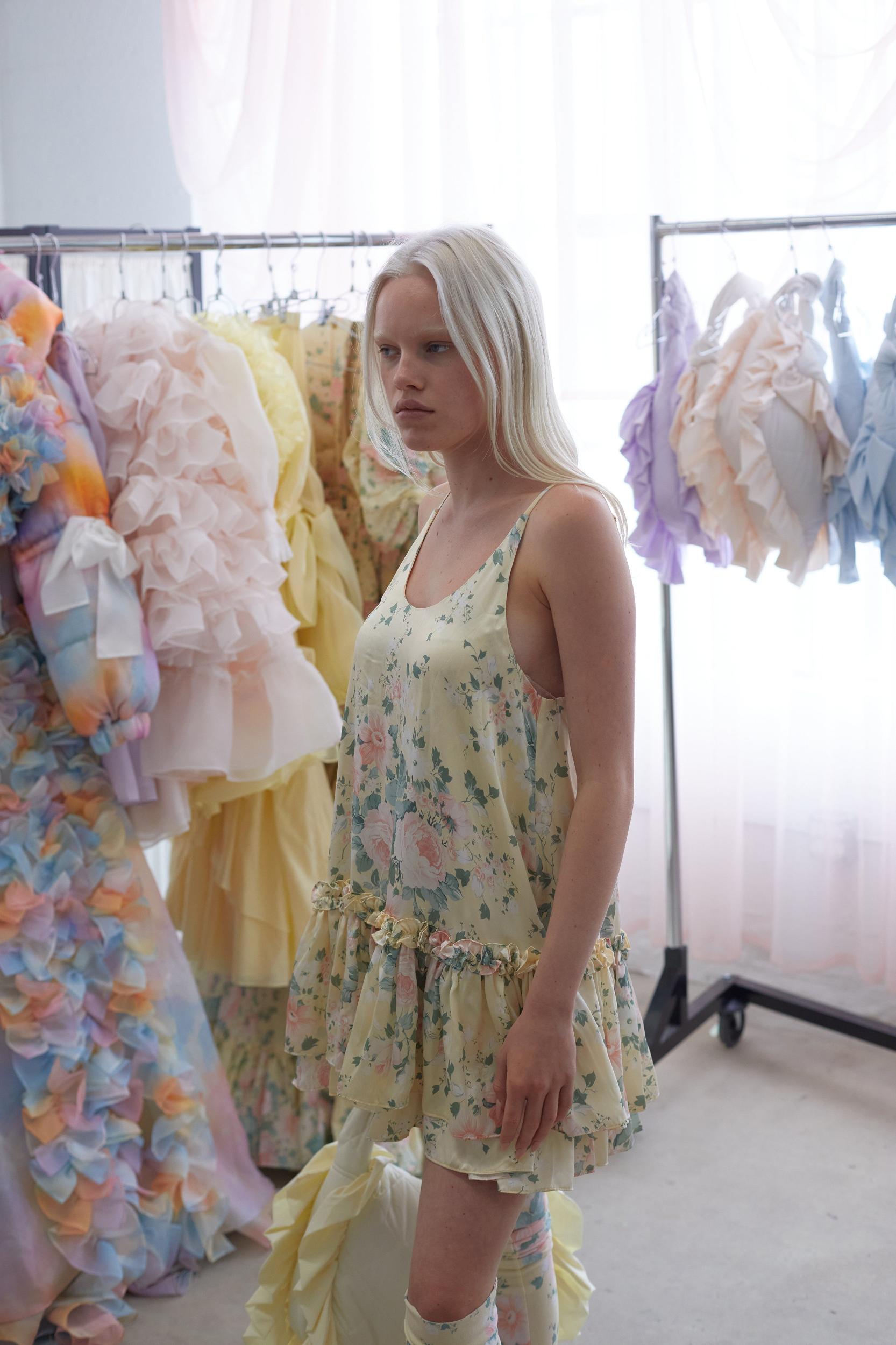 The Fantasy Antique Slip Product Image