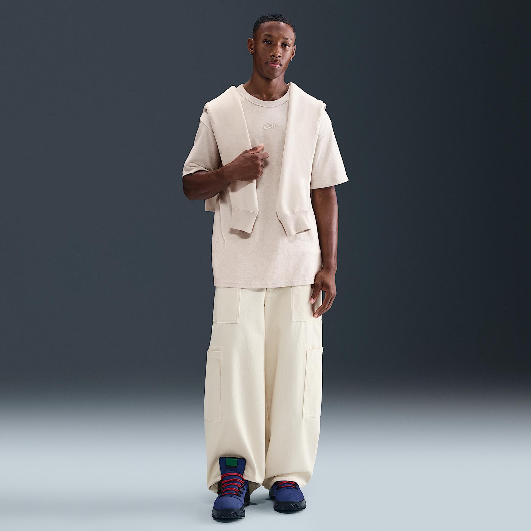 Mens Nike Sportswear Premium Essentials T-Shirt | DO7392-726 Product Image