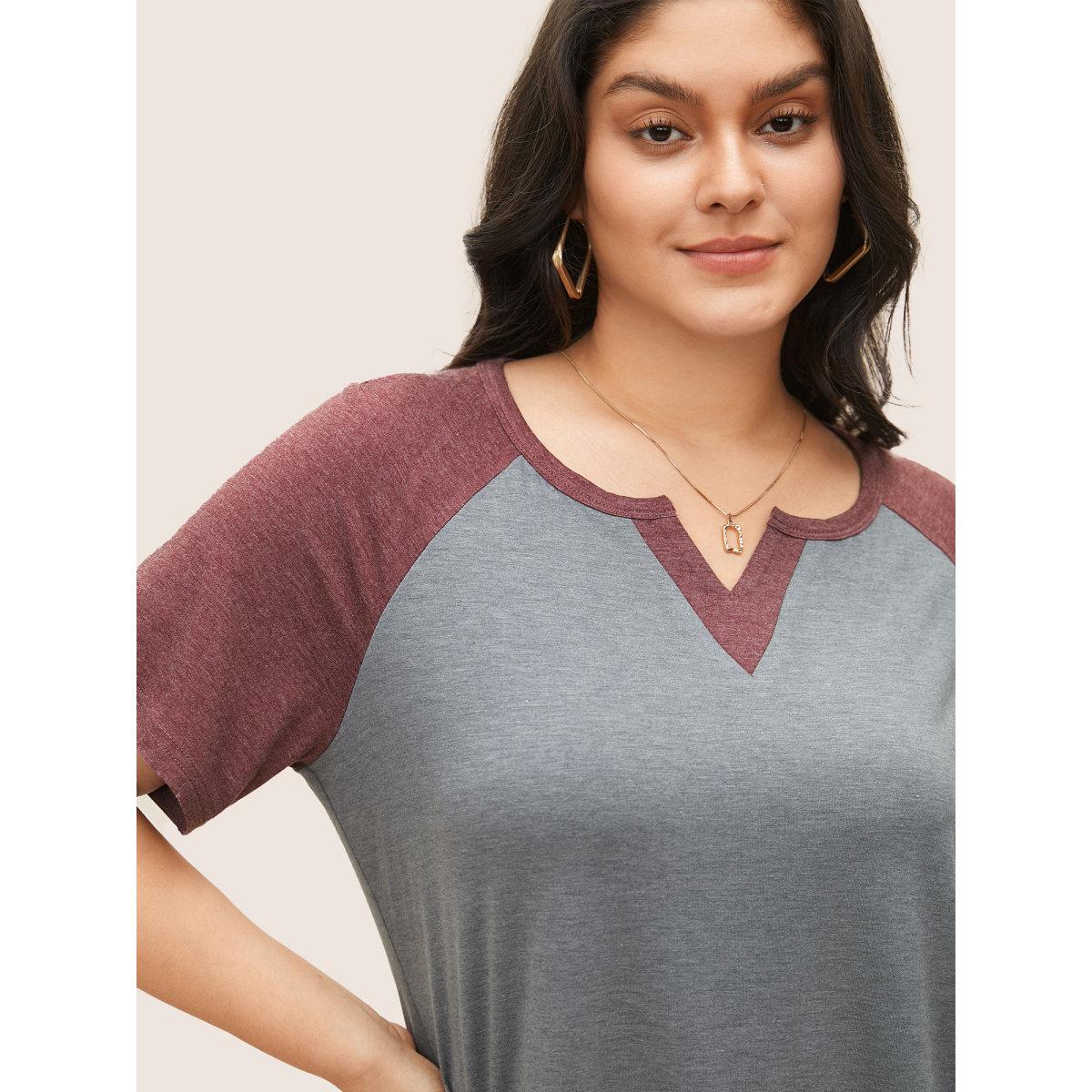 Plus Size Colorblock Contrast Notched Raglan Sleeve T-shirt Gray Women Casual Plain Everyday T-shirts BloomChic 18-20/2X Product Image