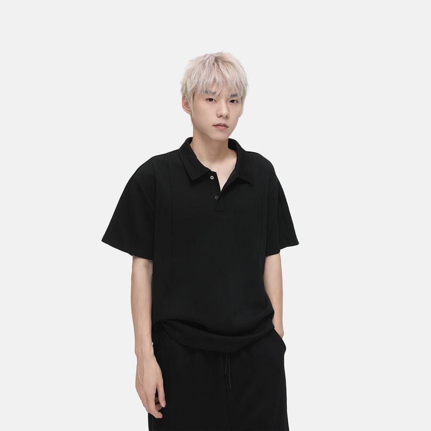 Short Sleeve Plain Polo Shirt / Drawstring Waist Sweat Shorts Product Image