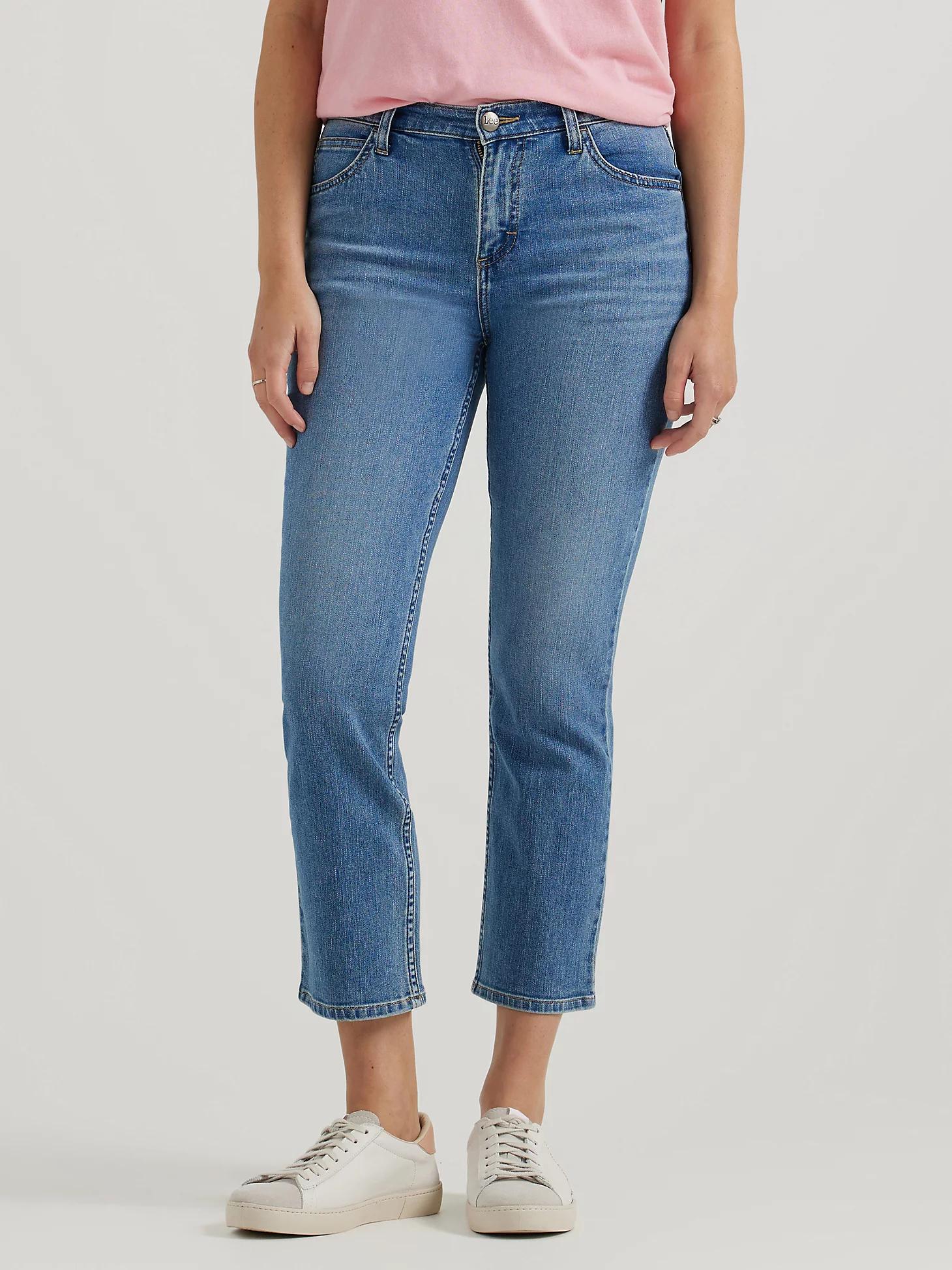 Women’s Legendary Regular Fit Capri | Women's Capris & Crops | Lee® Product Image