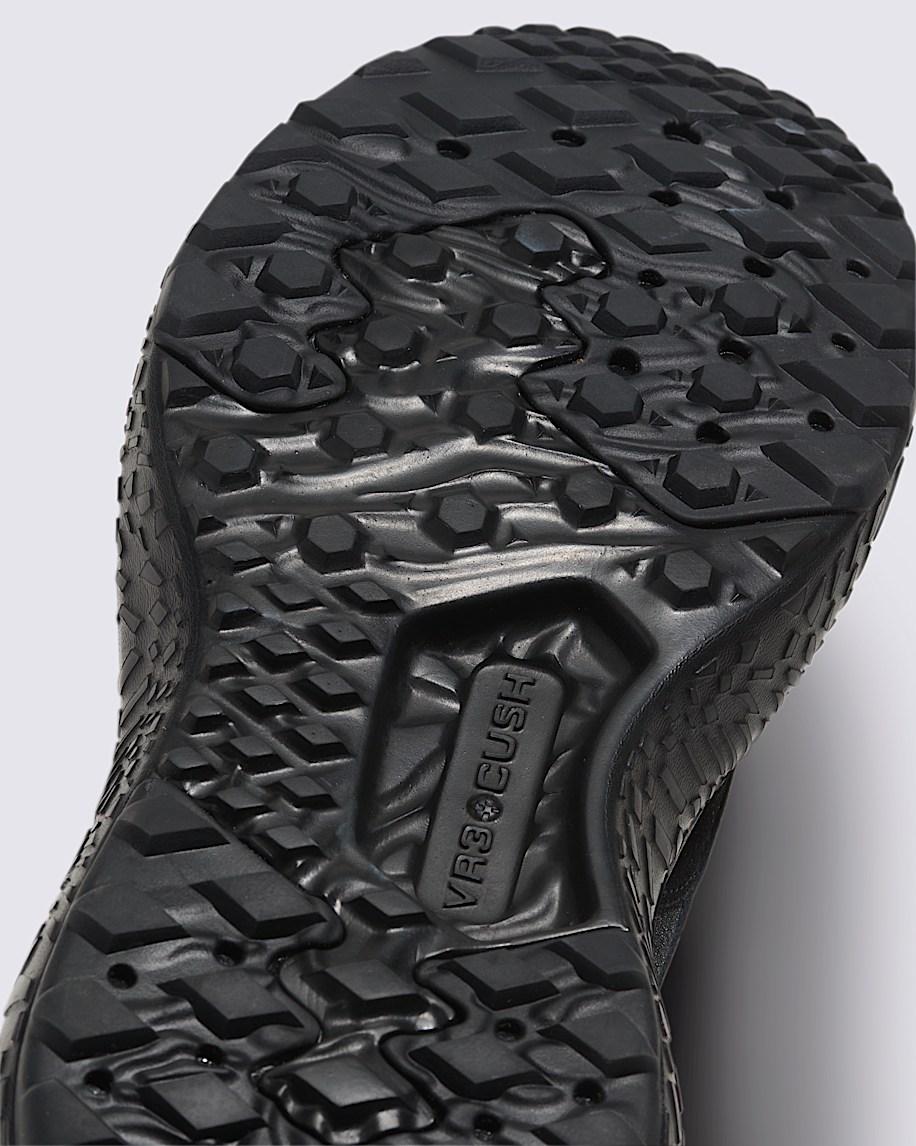 UltraRange Neo VR3 Shoe in Black| Vans US Product Image