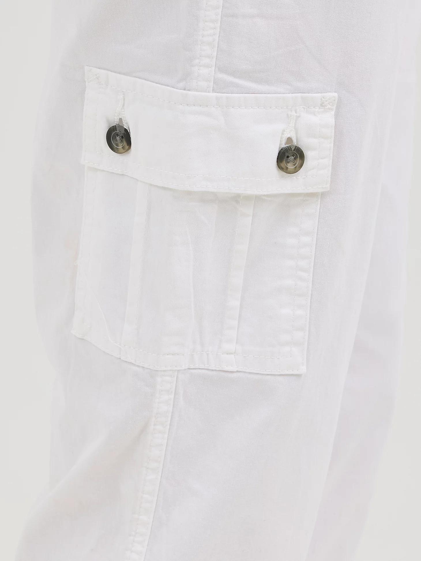 Women's Ultra Lux Comfort with Flex-to-Go Relaxed Fit Cargo Capri | Women's Capris & Crops | Lee® Product Image