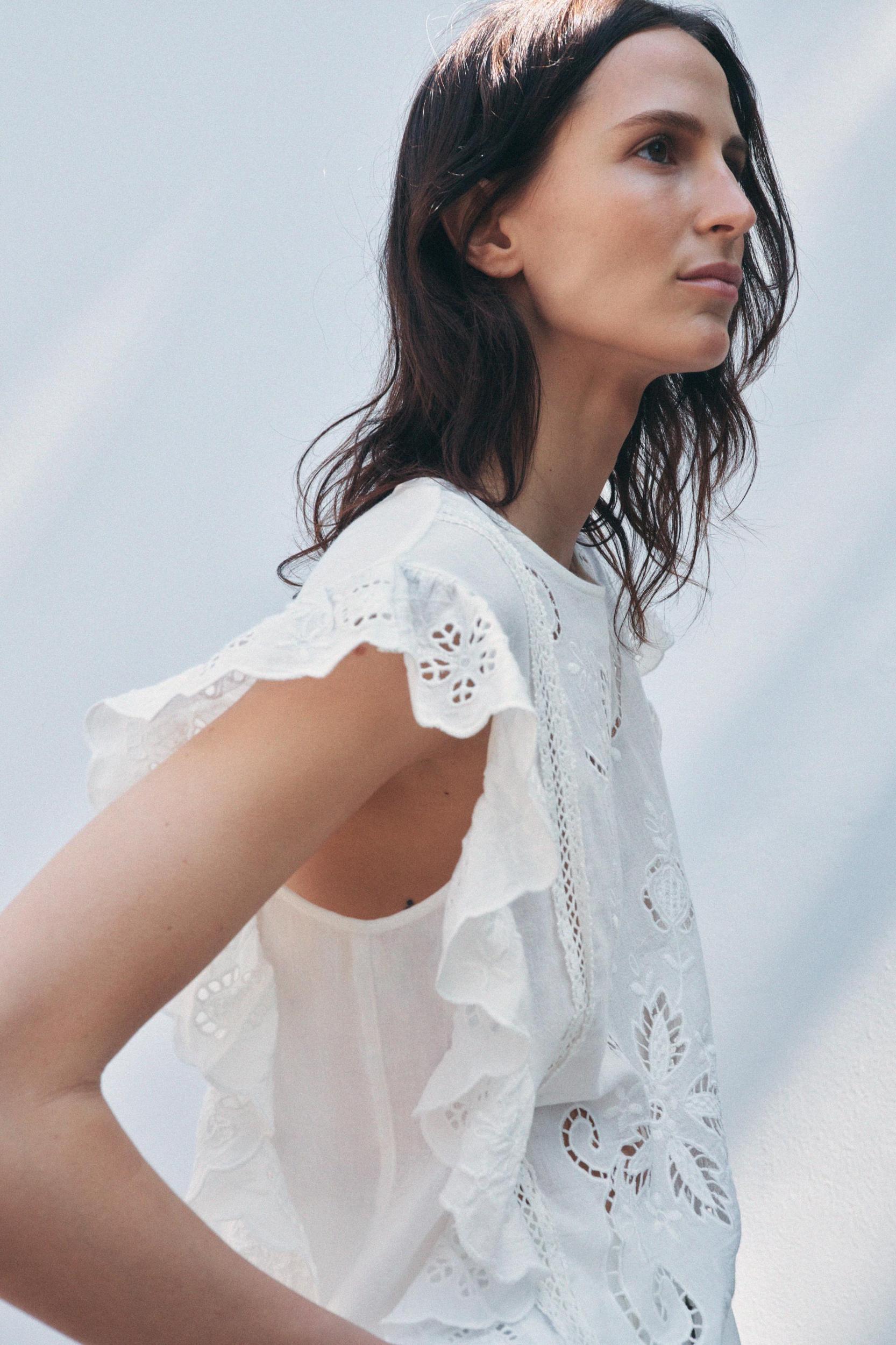 EMBROIDERED ROMANTIC BLOUSE ZW COLLECTION Product Image