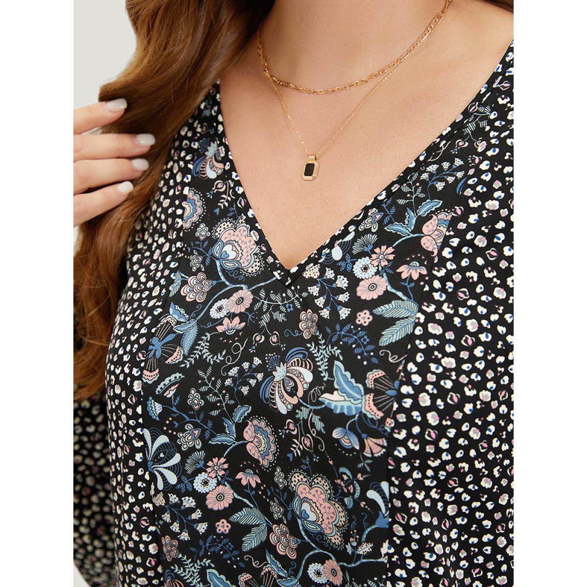 Plus Size BlackFlower Plants Print Patchwork V Neck Bell Sleeve Blouse Women Vacation Elbow-length sleeve V-neck Dailywear Blouses BloomChic 18-20/2X Product Image