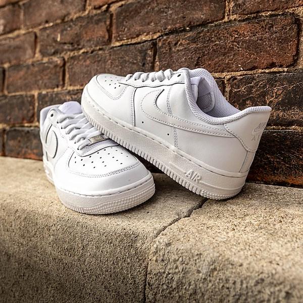 Nike Womens Air Force 1 07 Shoes | DD8959-100 Product Image
