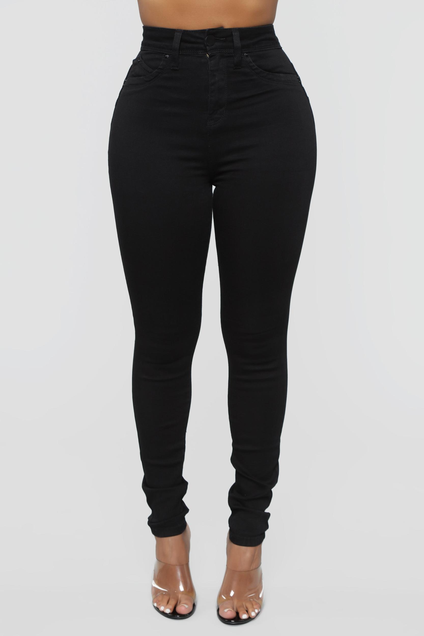 Statuesque Booty Lifting Jeans - Black Product Image