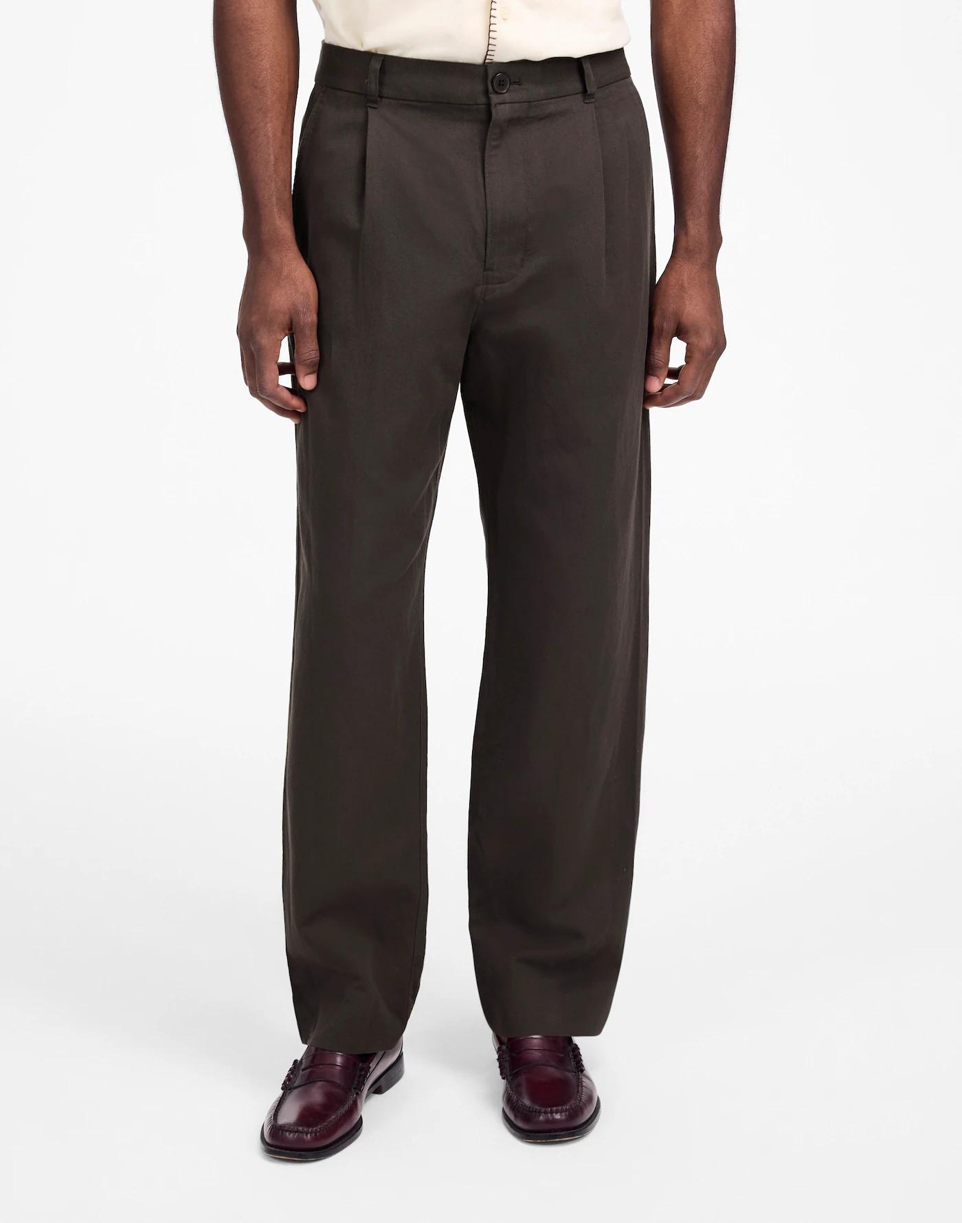 Pleated Trousers in Cotton-Linen Blend Product Image