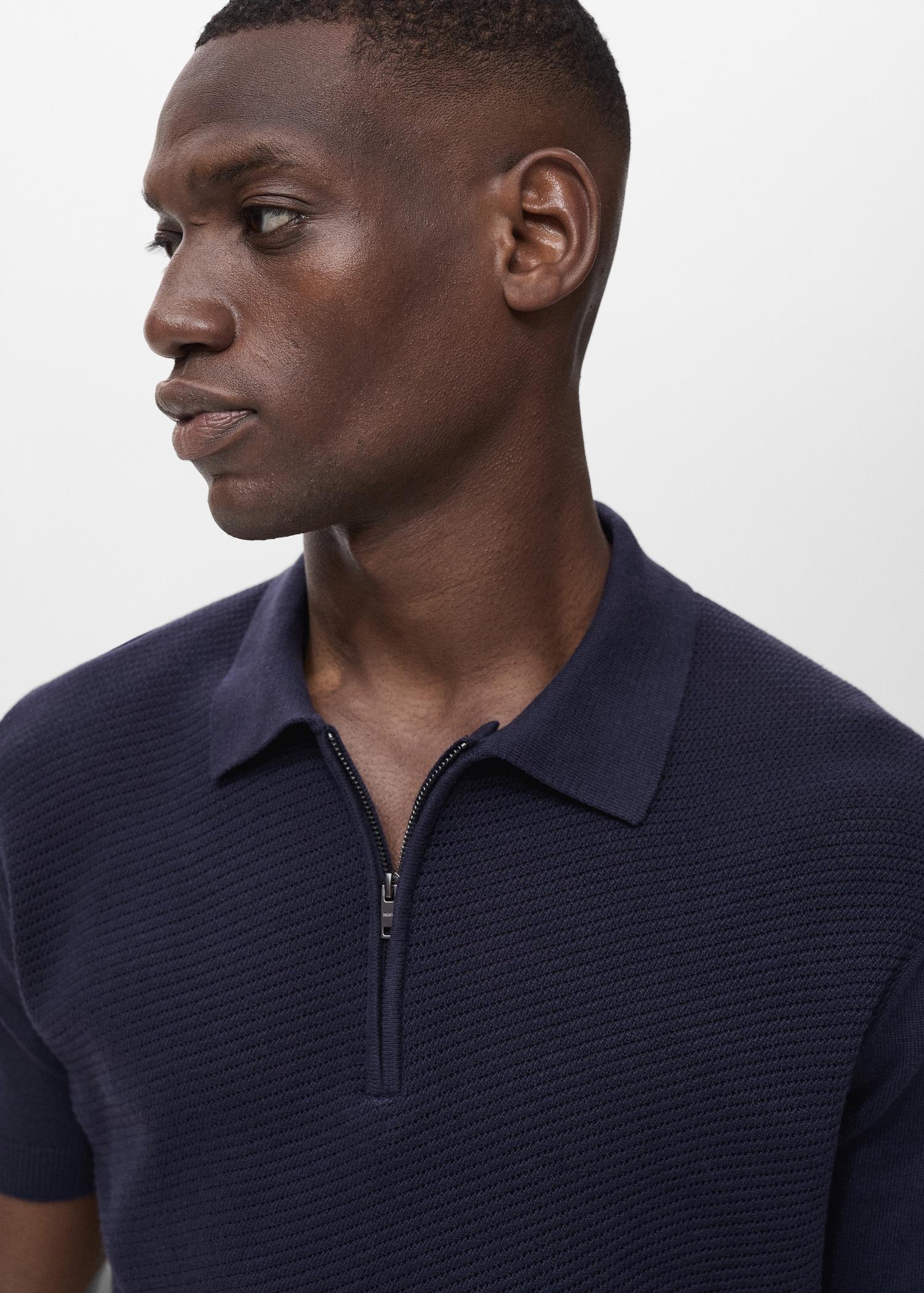 Openwork knitted polo shirt with zipper - Men | MANGO USA Product Image
