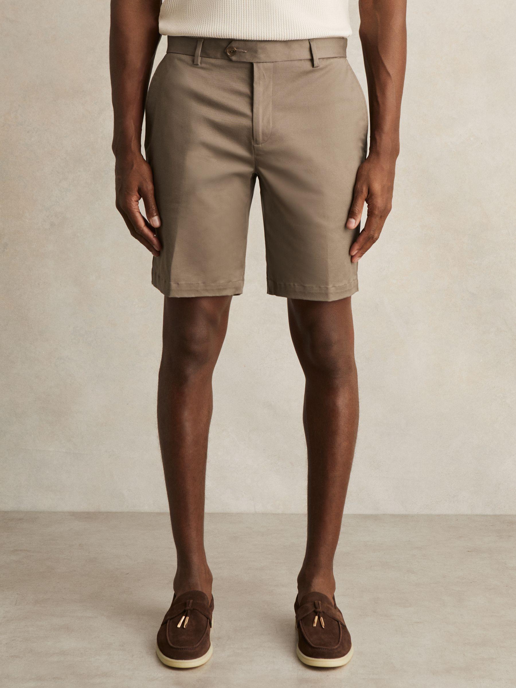 Oe Hampton Cotton Chino Shorts with Stretch in Taupe Product Image