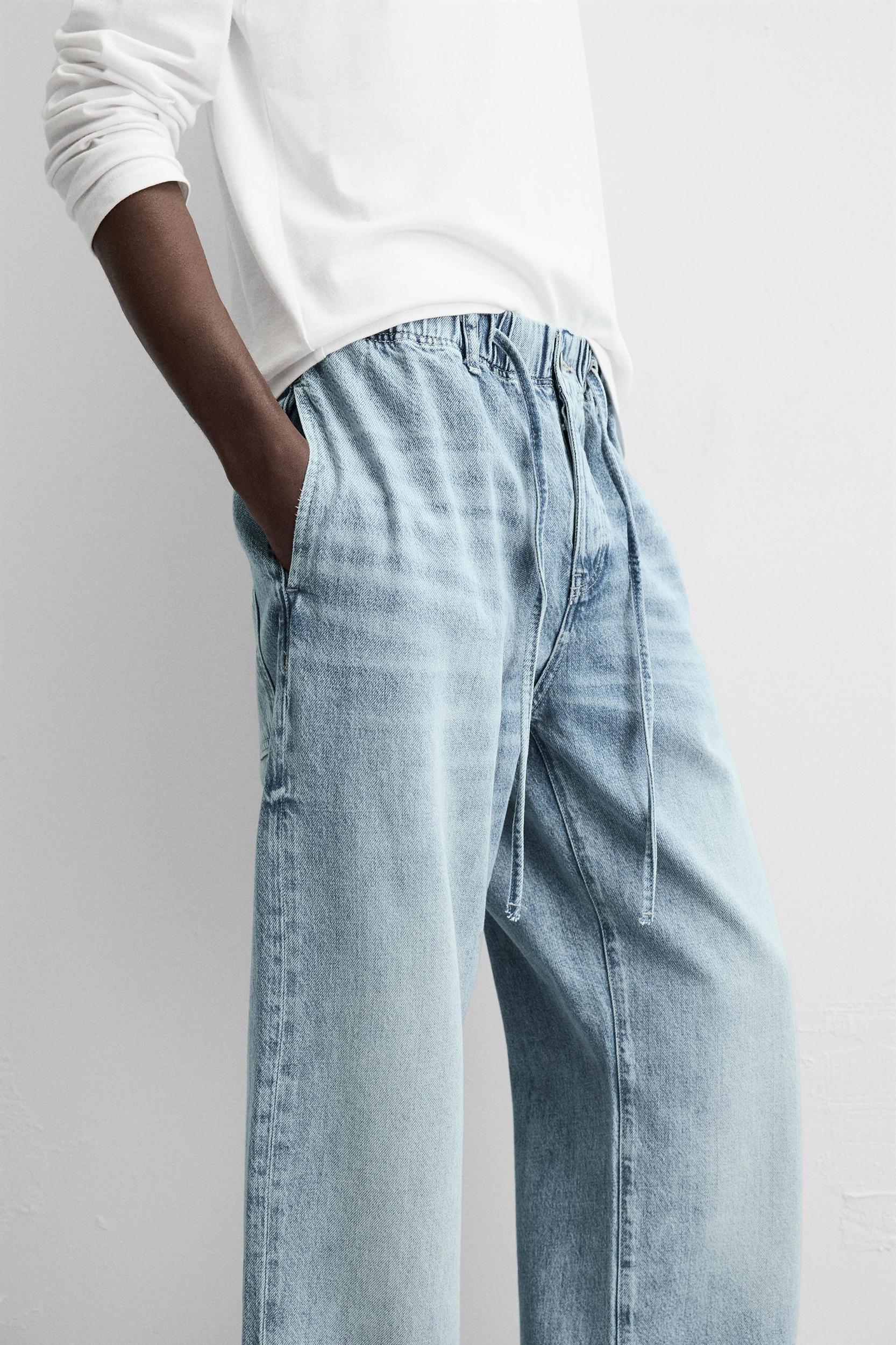 RELAXED FIT JOGGER WAIST JEANS Product Image