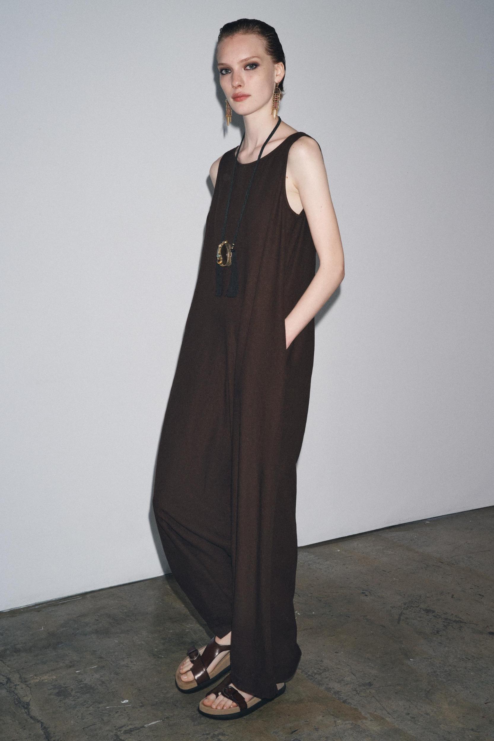 ZW COLLECTION LINEN LONG JUMPSUIT Product Image