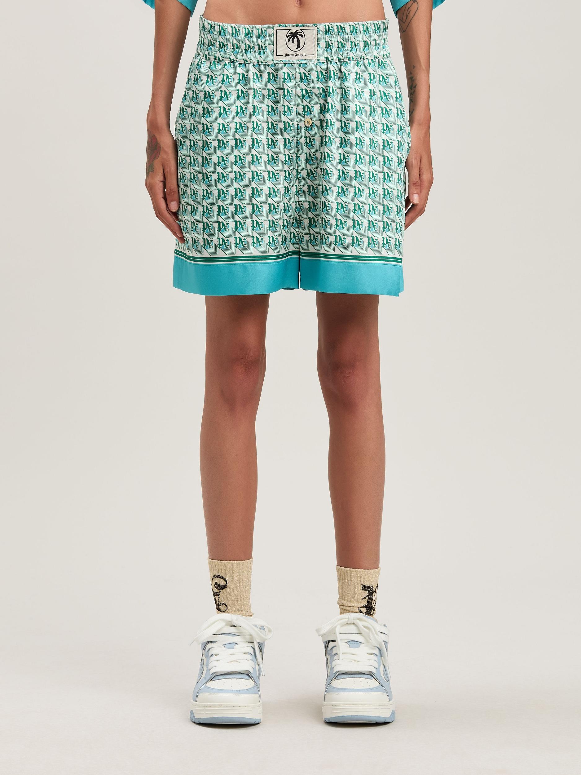 PA DIAMONDS SHORTS Product Image