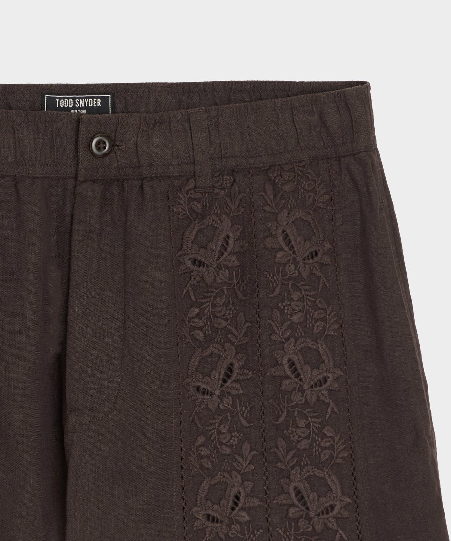 5" Embroidered Linen Beachcomber Short Product Image