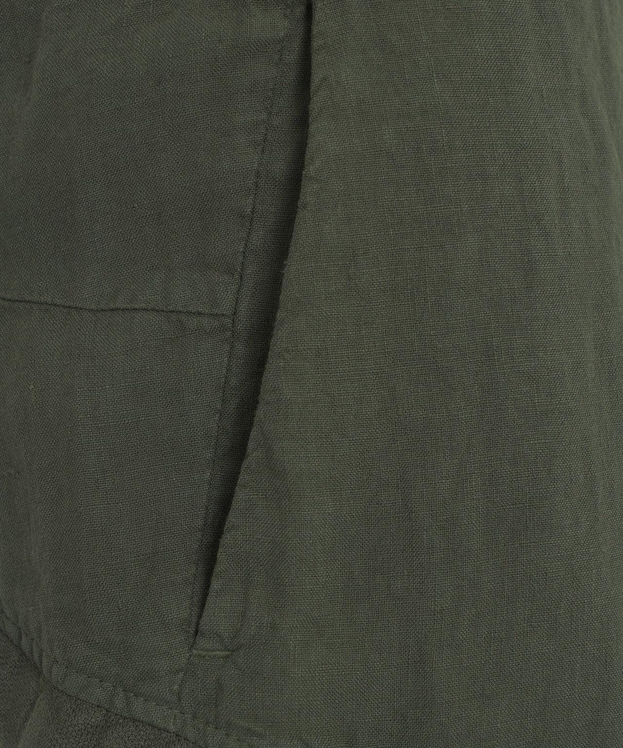 Cargo shorts in linen Product Image