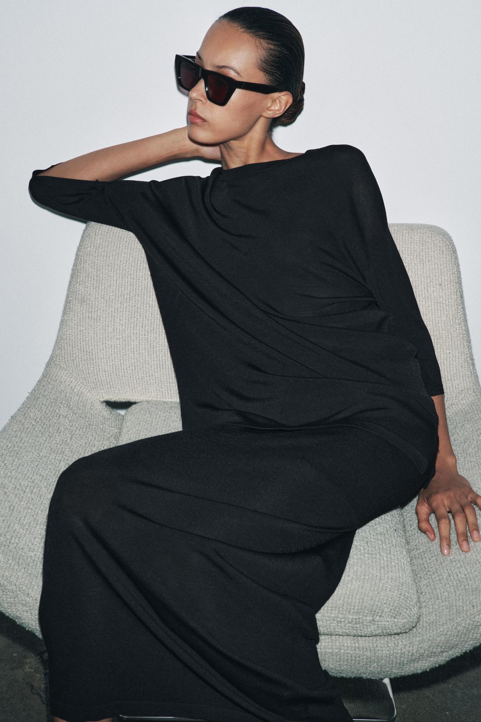 OVERSIZED PLAIN KNIT TOP Product Image