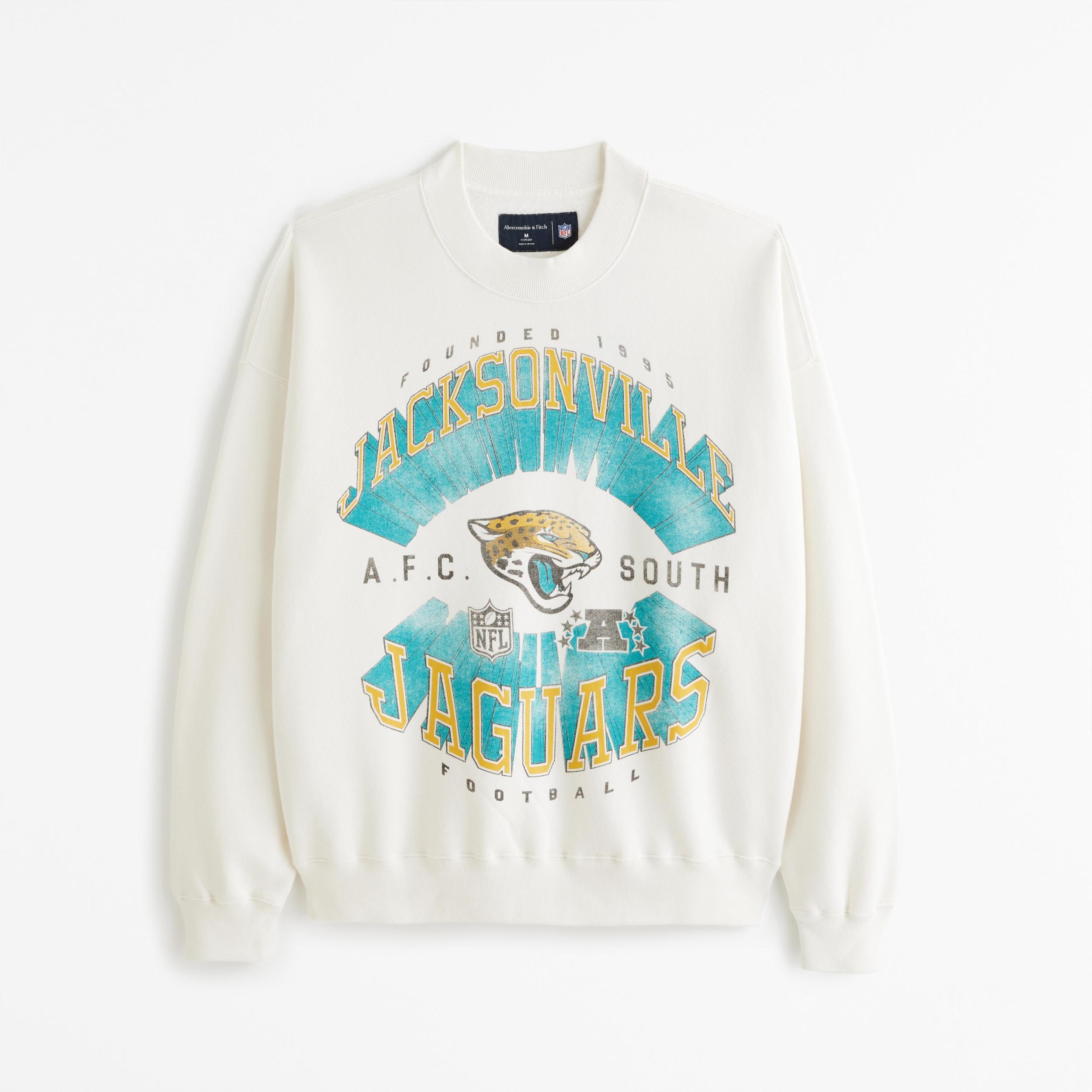 New England Patriots Graphic Crew Sweatshirt Product Image