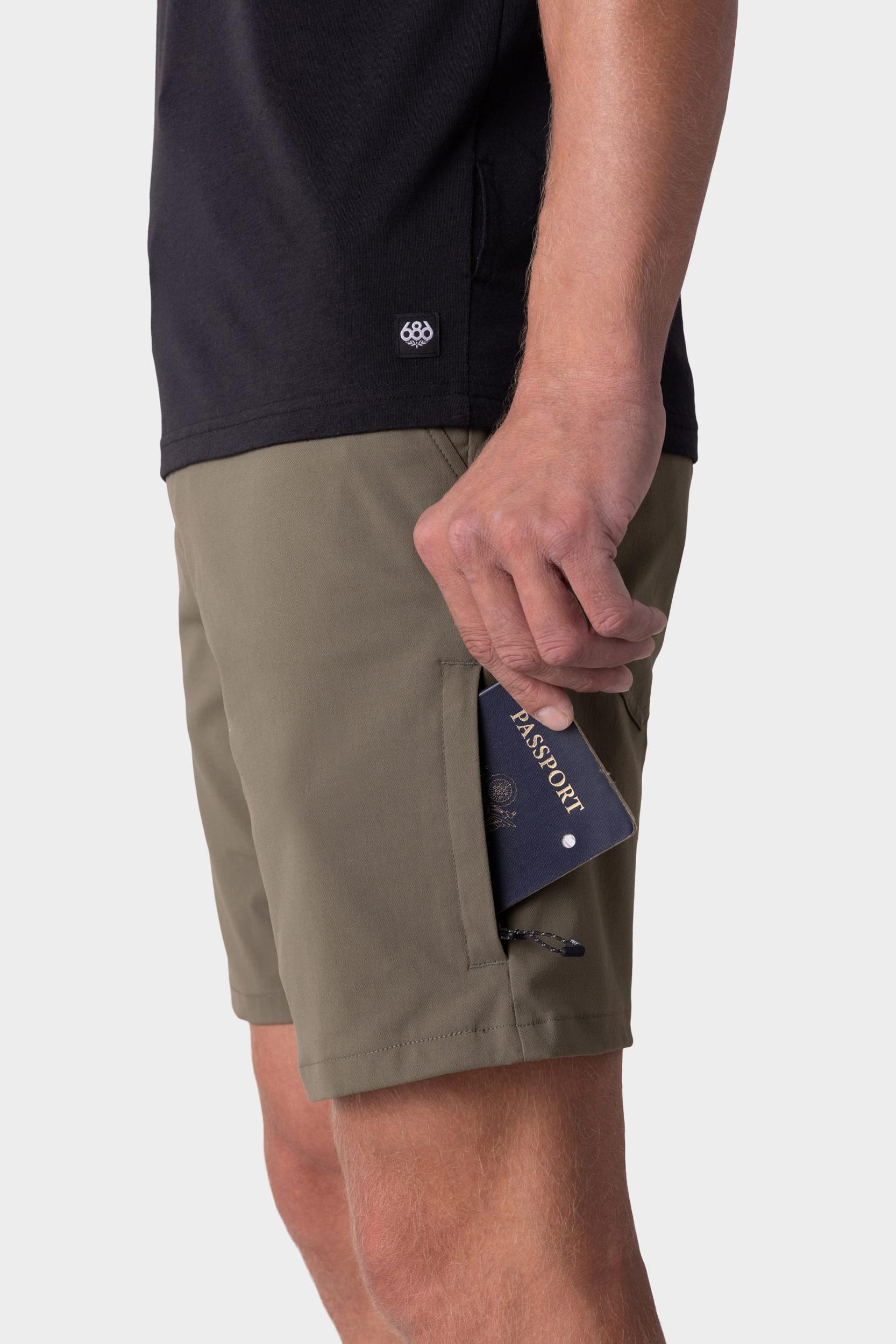 686 Men's Everywhere Hybrid Short Male Product Image