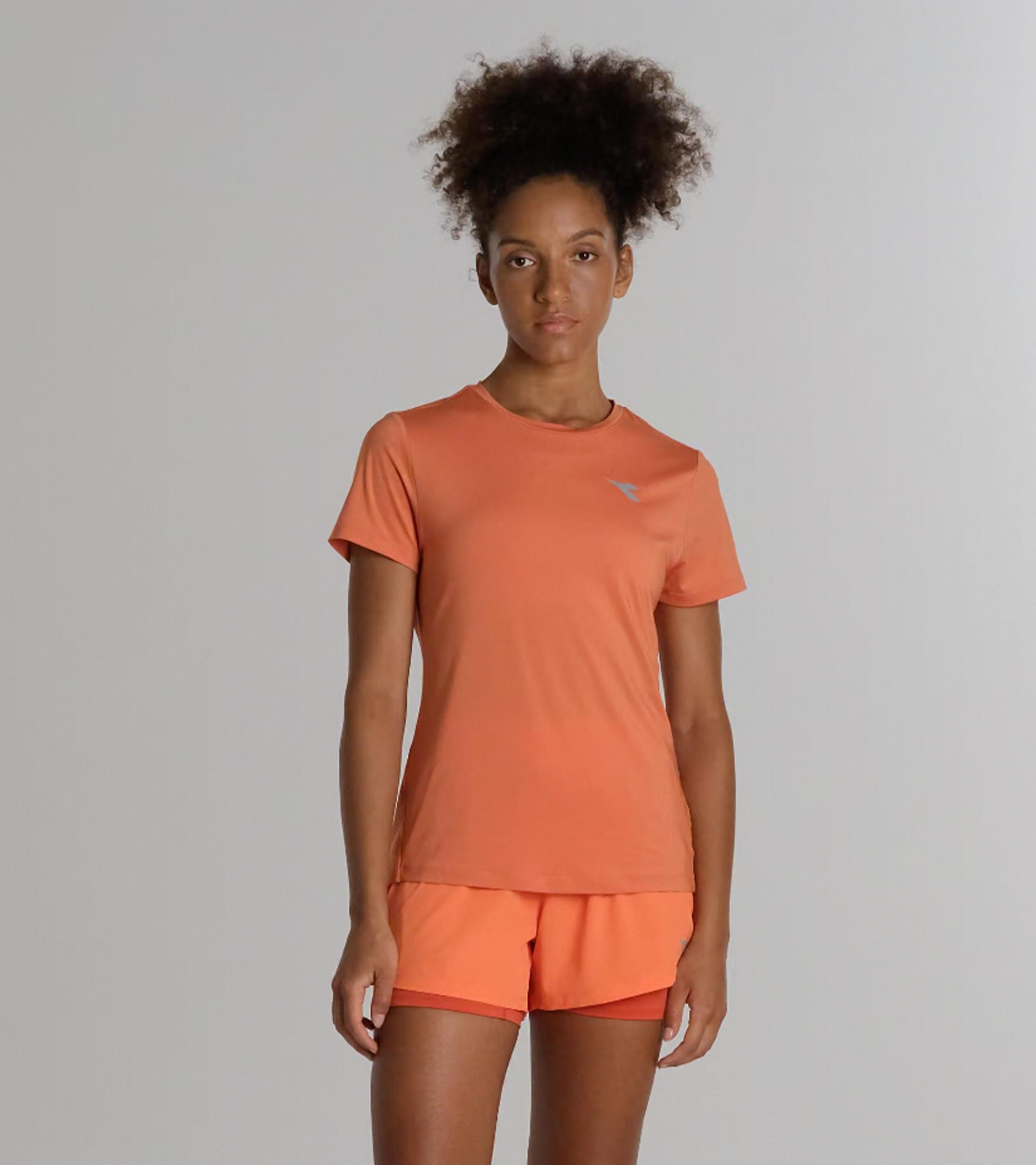 L. SS T-SHIRT TECH RUN CREW Product Image