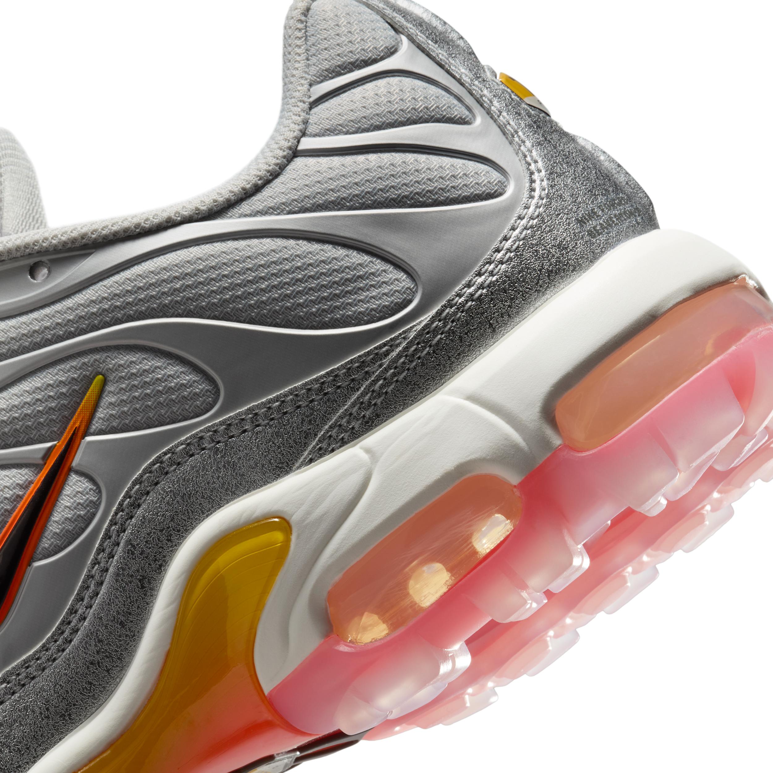 Nike Men's Air Max Plus G Golf Shoes Product Image