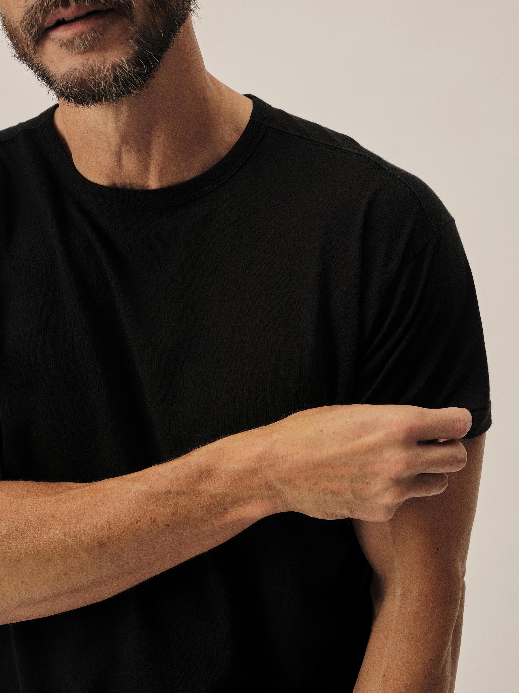 Black Japanese De-Luxe Cotton Linen Knit Tee Product Image