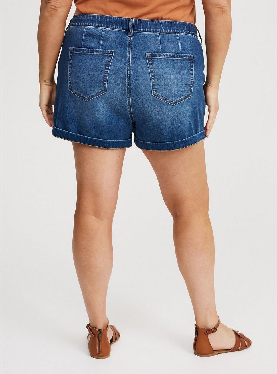 Weekend Mid-Rise Short Product Image