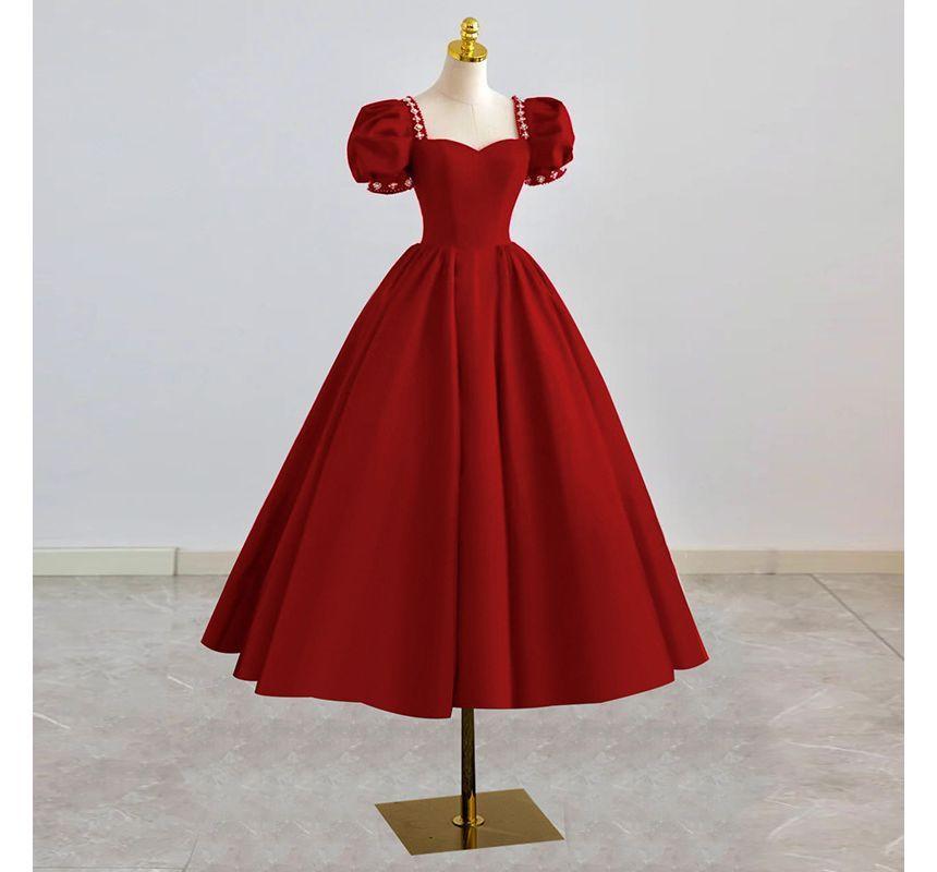 Puff-Sleeve Velvet A-Line Evening Gown Product Image