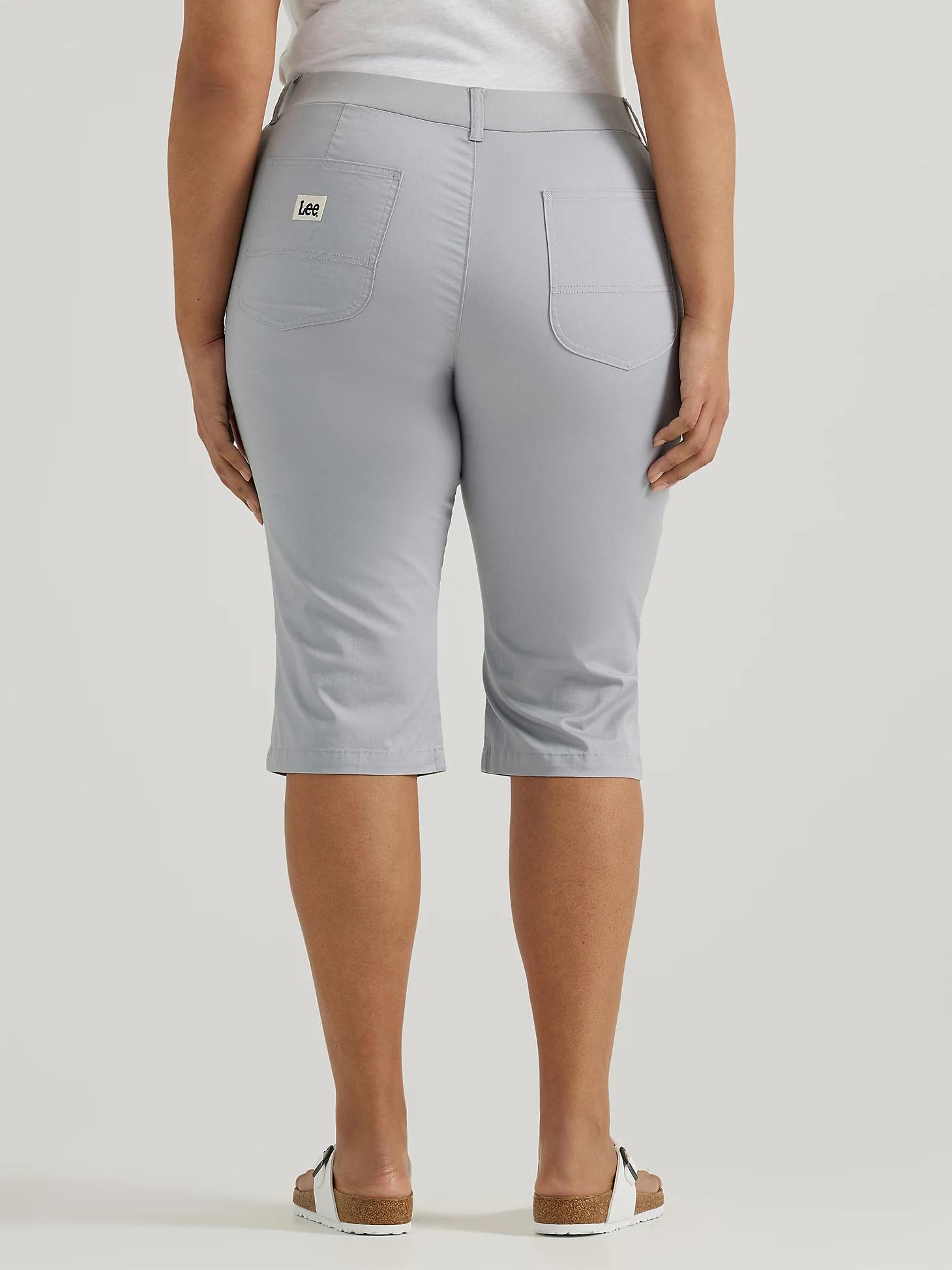 Women's Ultra Lux Comfort with Flex-to-Go Relaxed Fit Utility Skimmer (Plus) | Women's Capris & Crops | Lee® Product Image