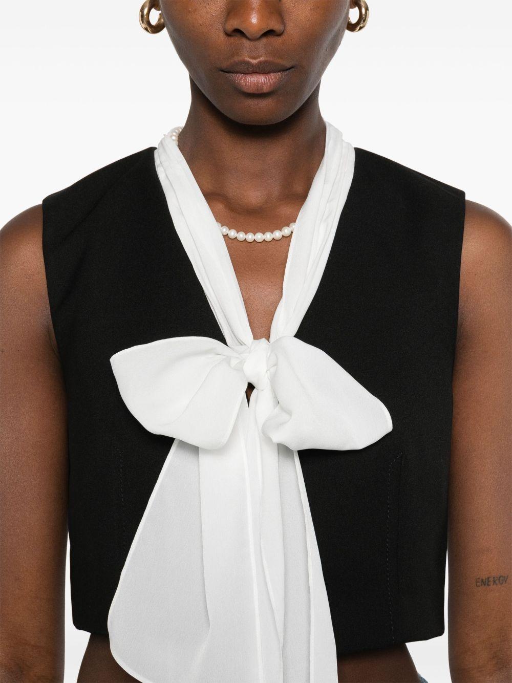 V-neck blouse Product Image