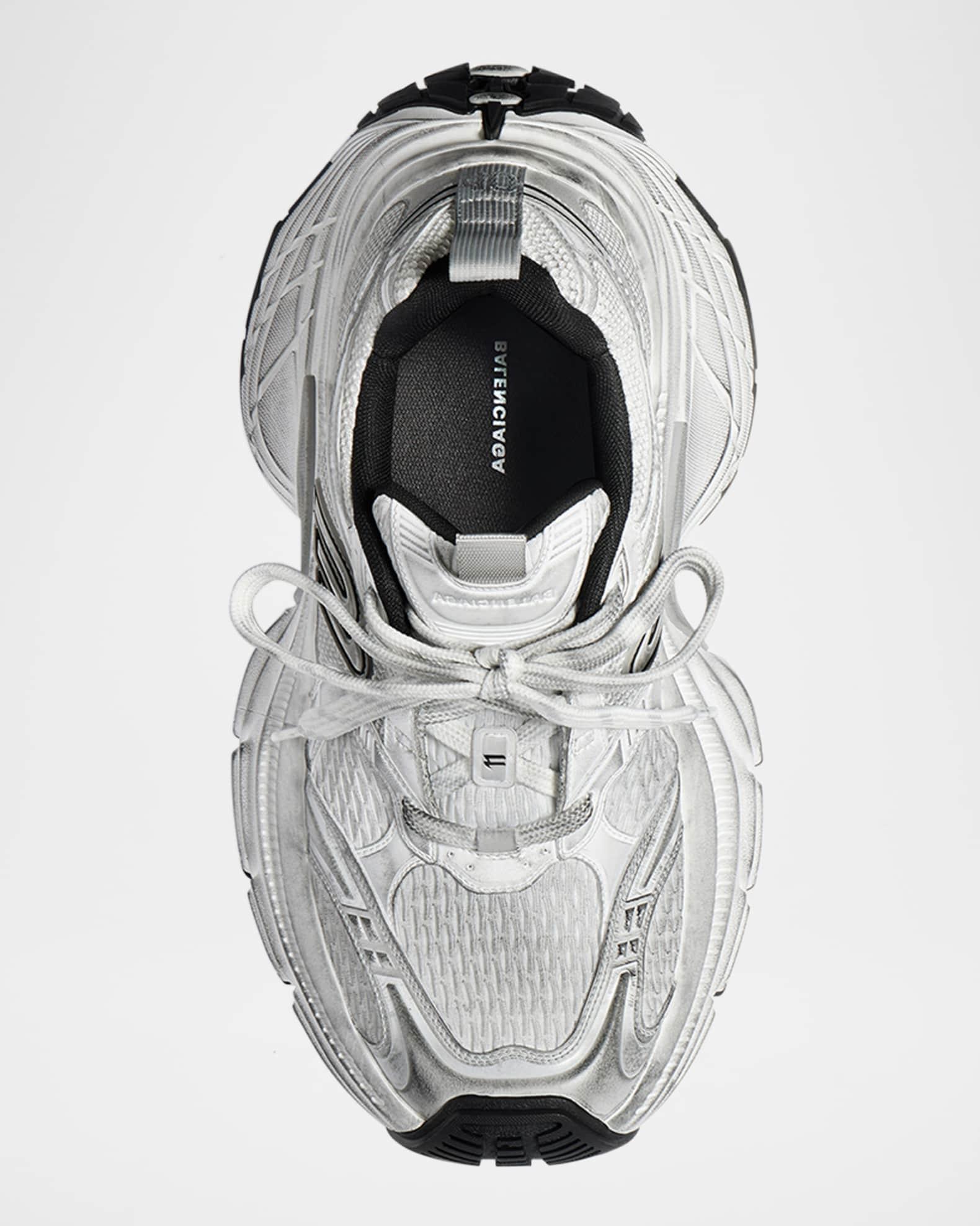 Men's 10XL Mesh Runner Sneakers Product Image