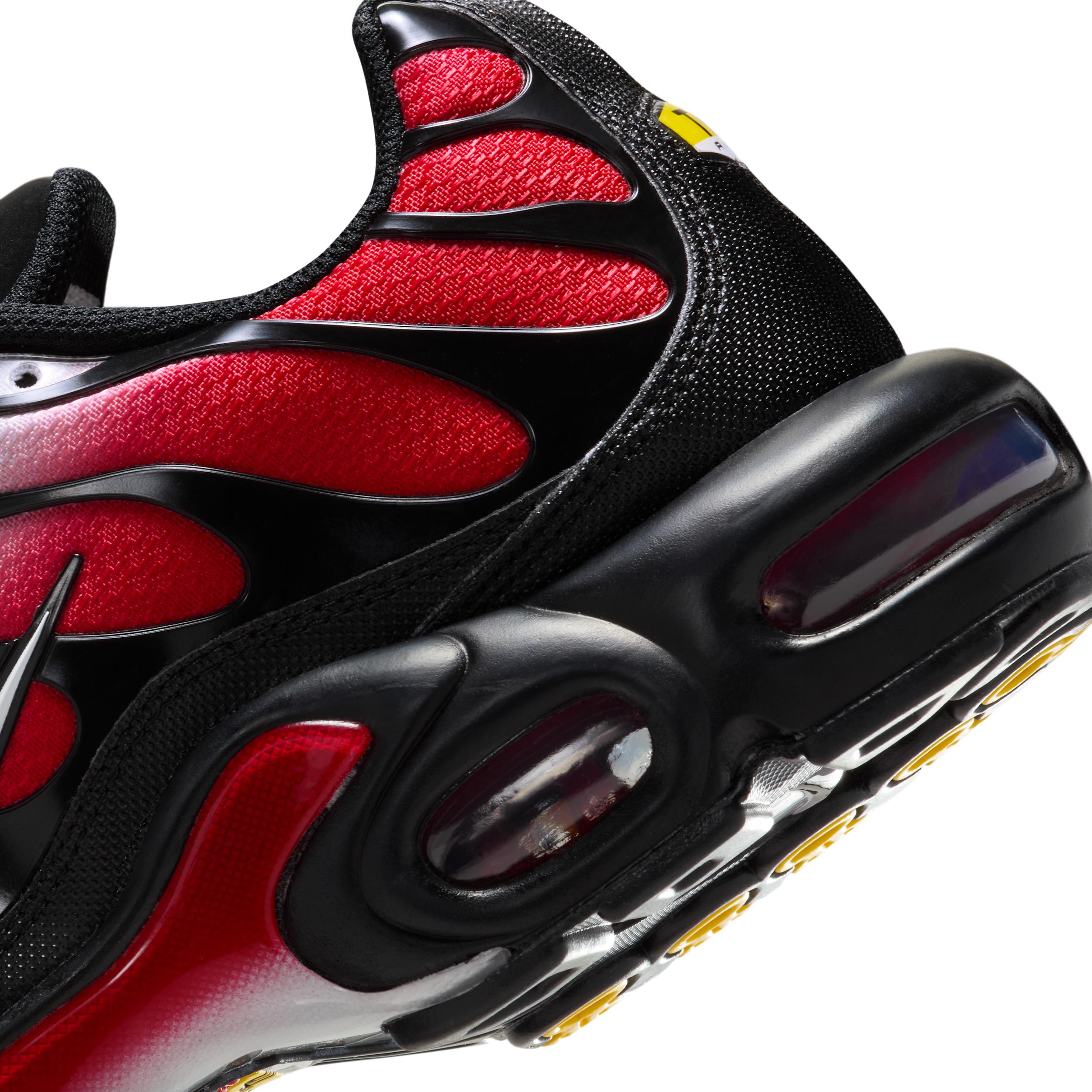Nike Men's Air Max Plus Shoes Product Image