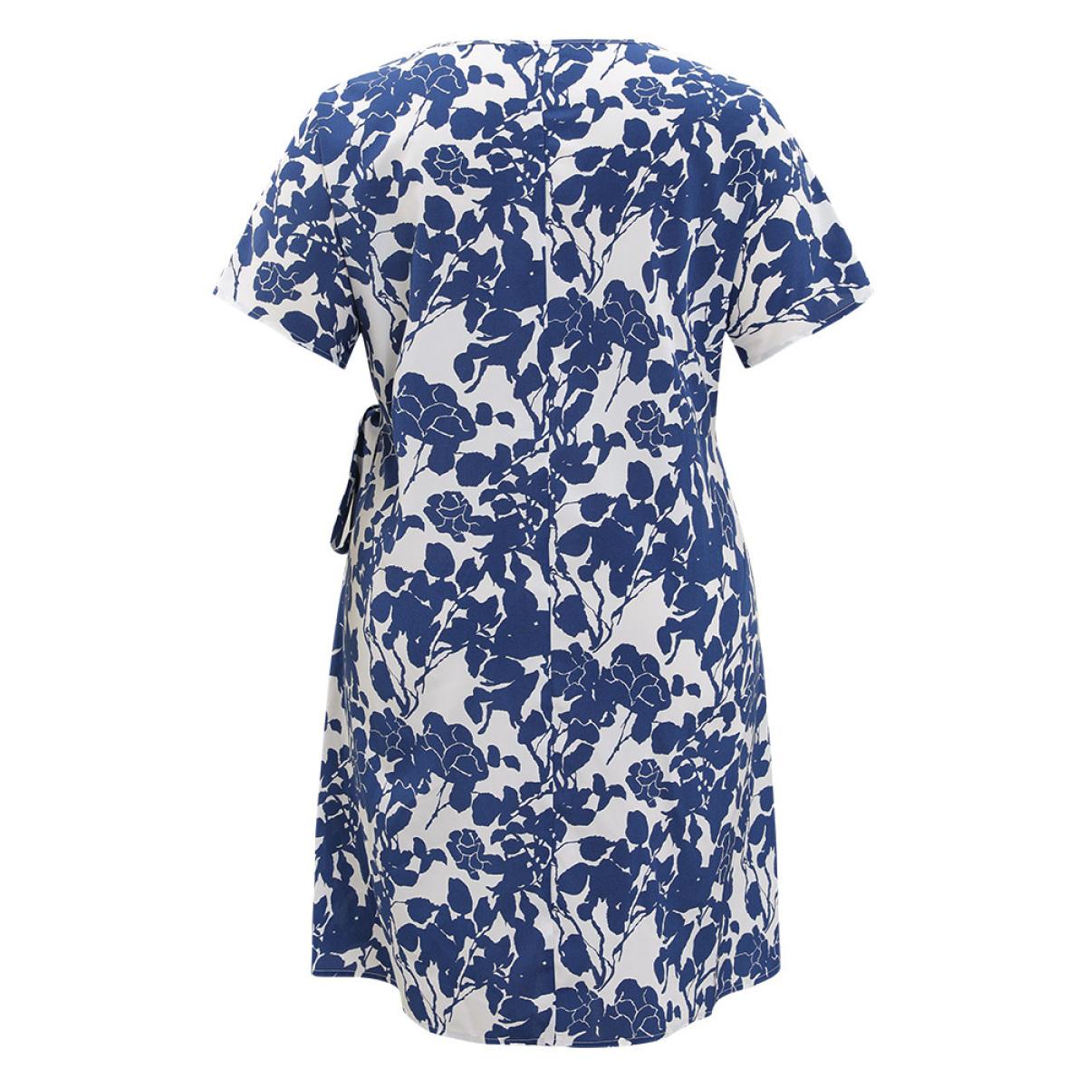 Plus Size Floral Print Batwing Sleeve Pocket Knot Side Dress Blue Women Elegant Knotted Round Neck Half Sleeve Curvy Short Dress BloomChic 14-16/1X Product Image