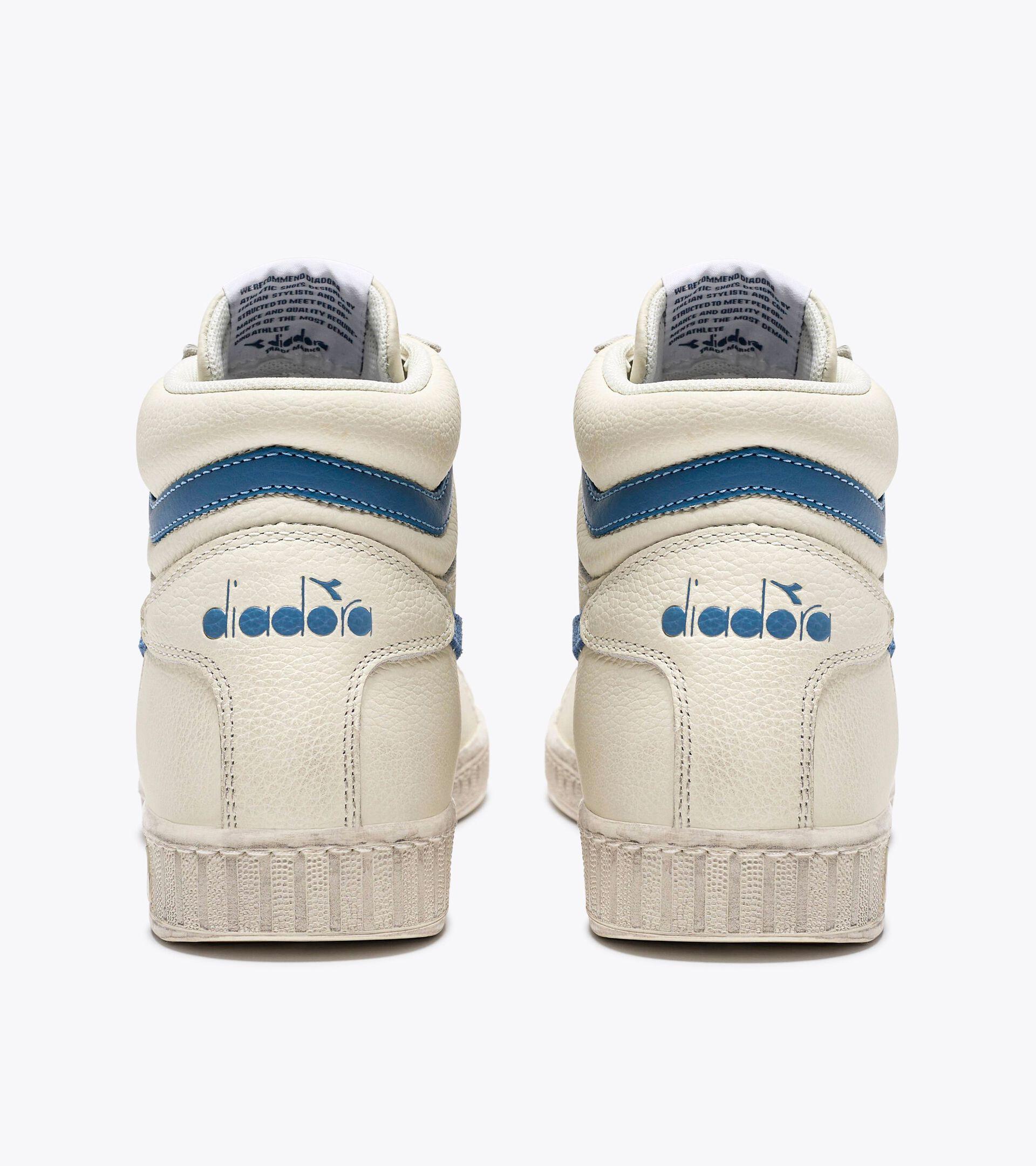 GAME L HIGH WAXED SUEDE POP Product Image