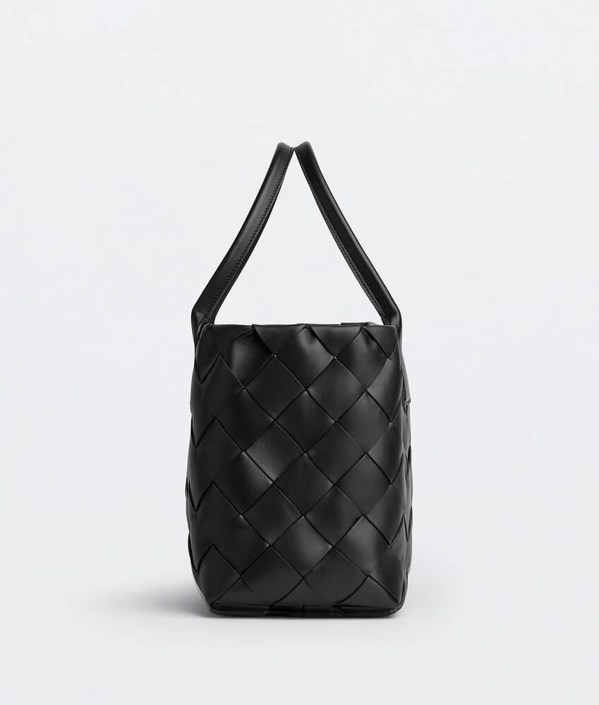 Maxi Intreccio Tote in Black/swimming pool Product Image