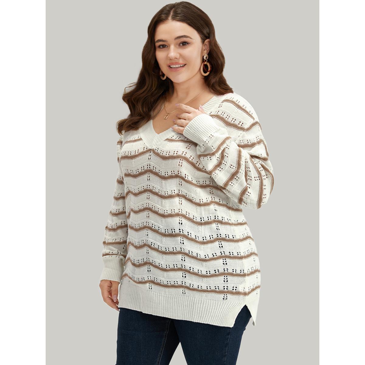 Plus Size Wave Striped Cut Out V Neck Cardigan Beige Women Casual Bodycon Long Sleeve V-neck Dailywear Pullovers BloomChic 28/5X Product Image