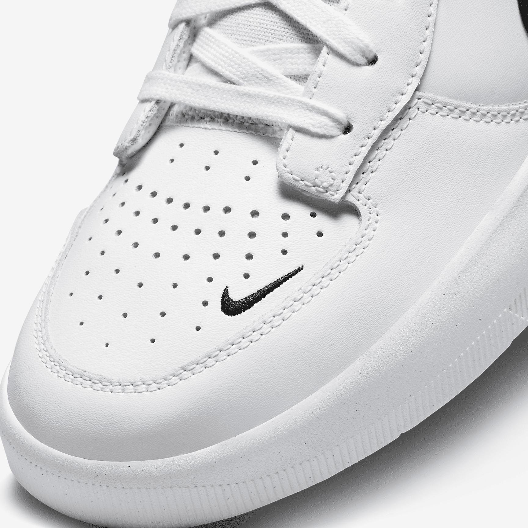 Nike SB Force 58 Premium Skate Shoes Product Image