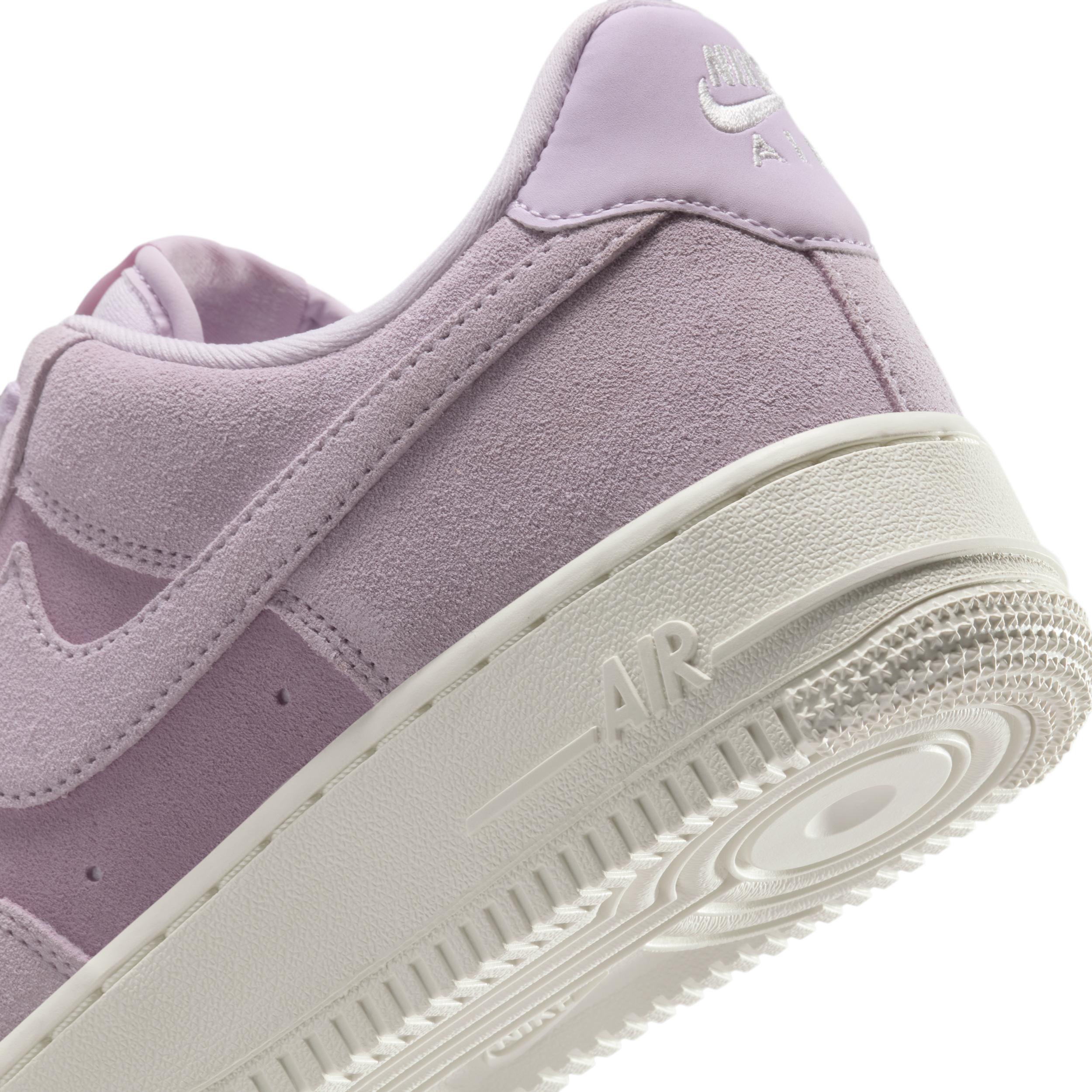 Nike Womens Air Force 1 07 Shoes | HJ5336-500 Product Image