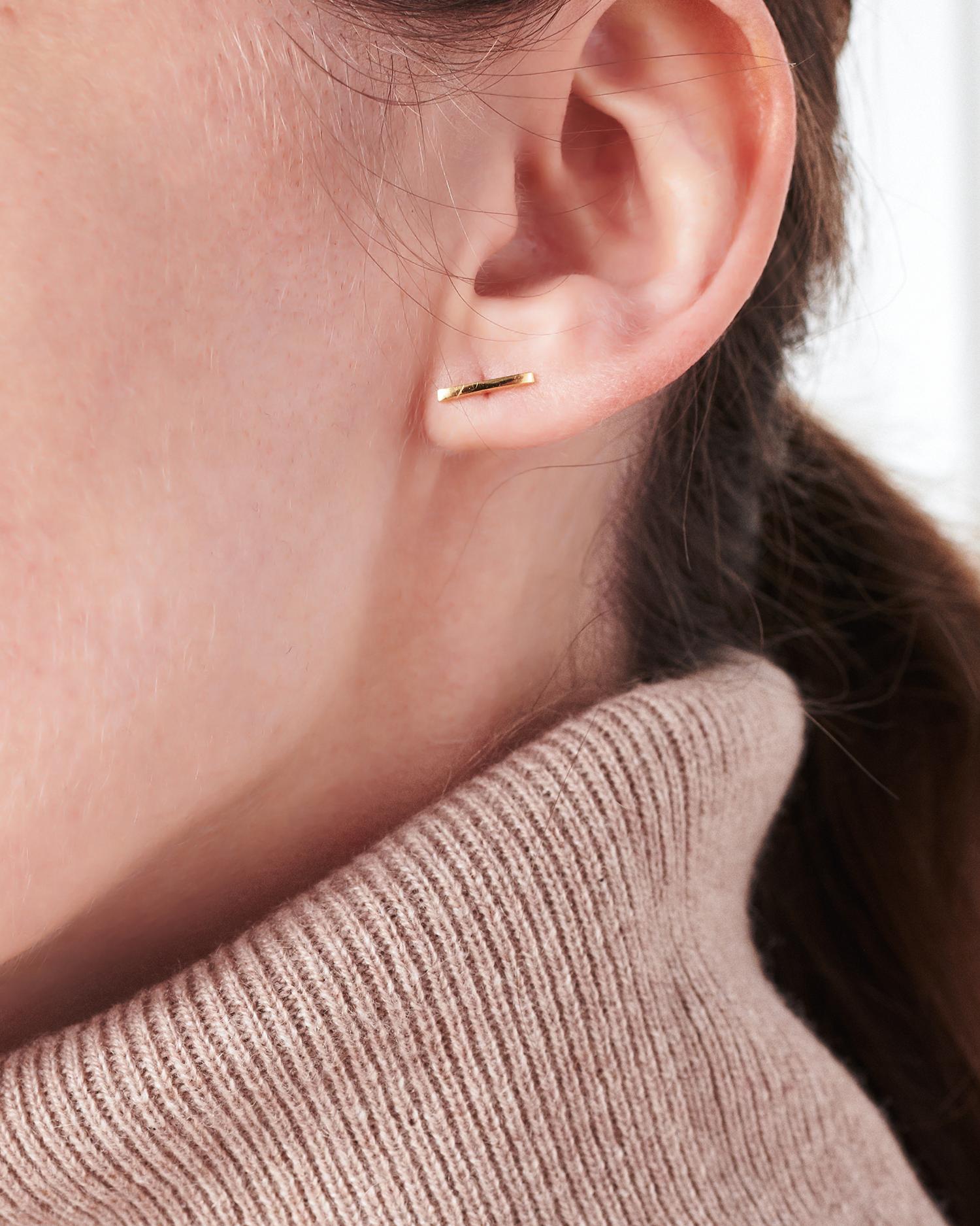 Quince | Women's 14k Gold Line Stud Earrings Product Image