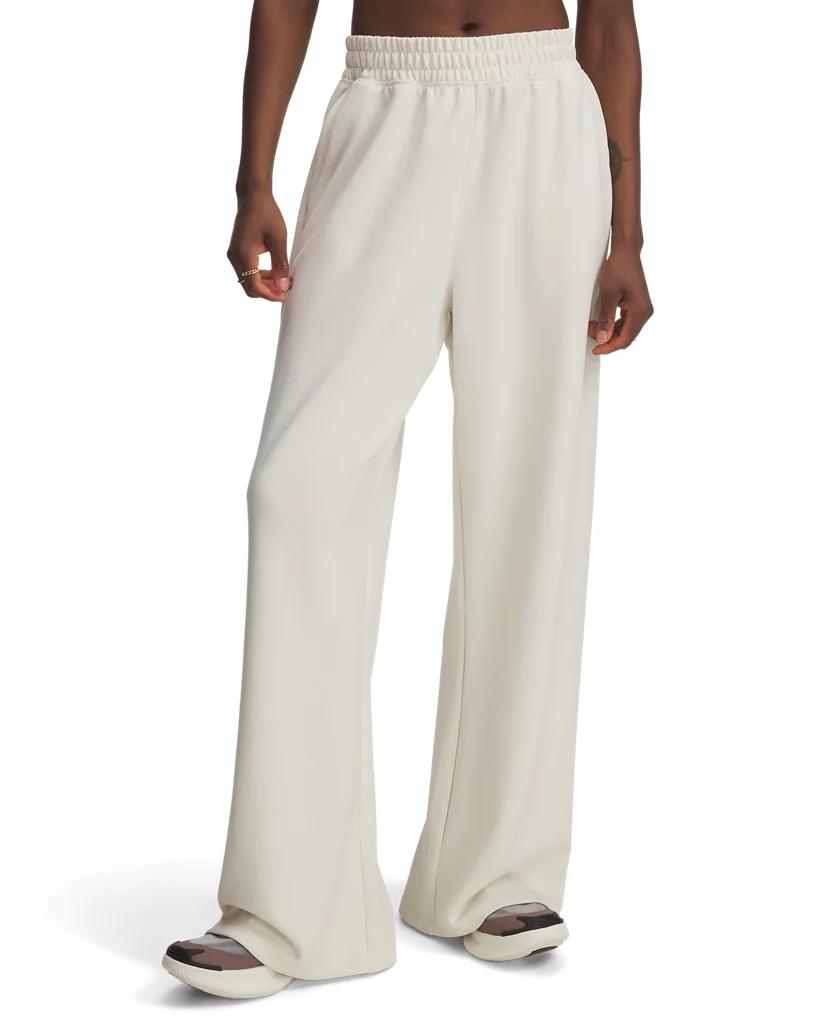 UA Meridian Lounge Product Image