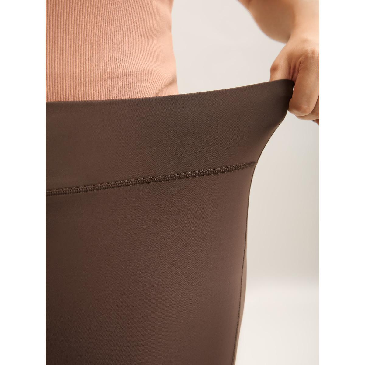 Plus Size Easy-Wear Mid Rise Skinny-Fit Leggings Women Browncoffeecolor High stretch Skinny High Rise Everyday Leggings BloomChic 14-16/1X Product Image