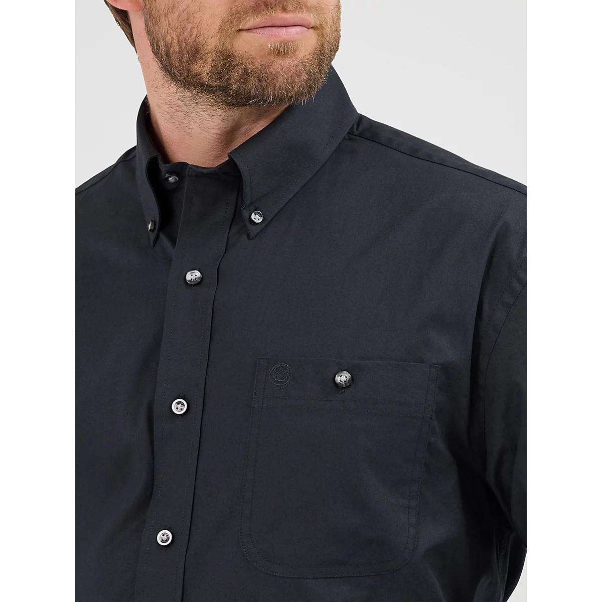 Men's George Strait & Wrangler® National Patriot™ Button Down Solid Shirt Product Image