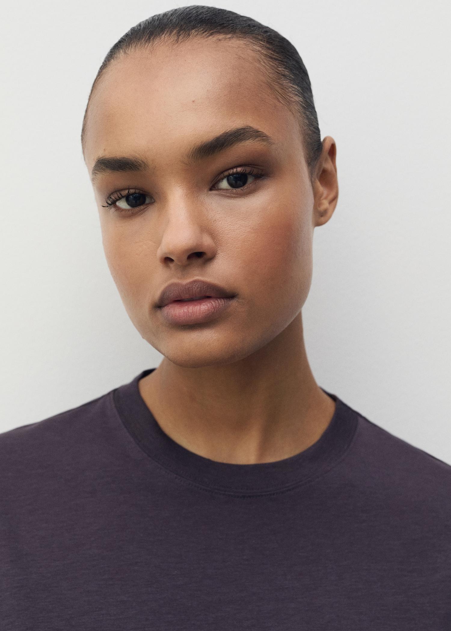 Short-sleeved lyocell t-shirt - Women | MANGO USA Product Image