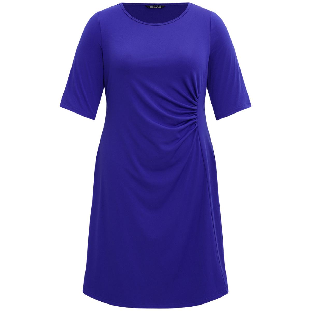 Plus Size Plain Ruched Half Sleeve Bodycon Dress Blue Women Office Plain Round Neck Half Sleeve Curvy Midi Dress BloomChic 18-20/2X Product Image
