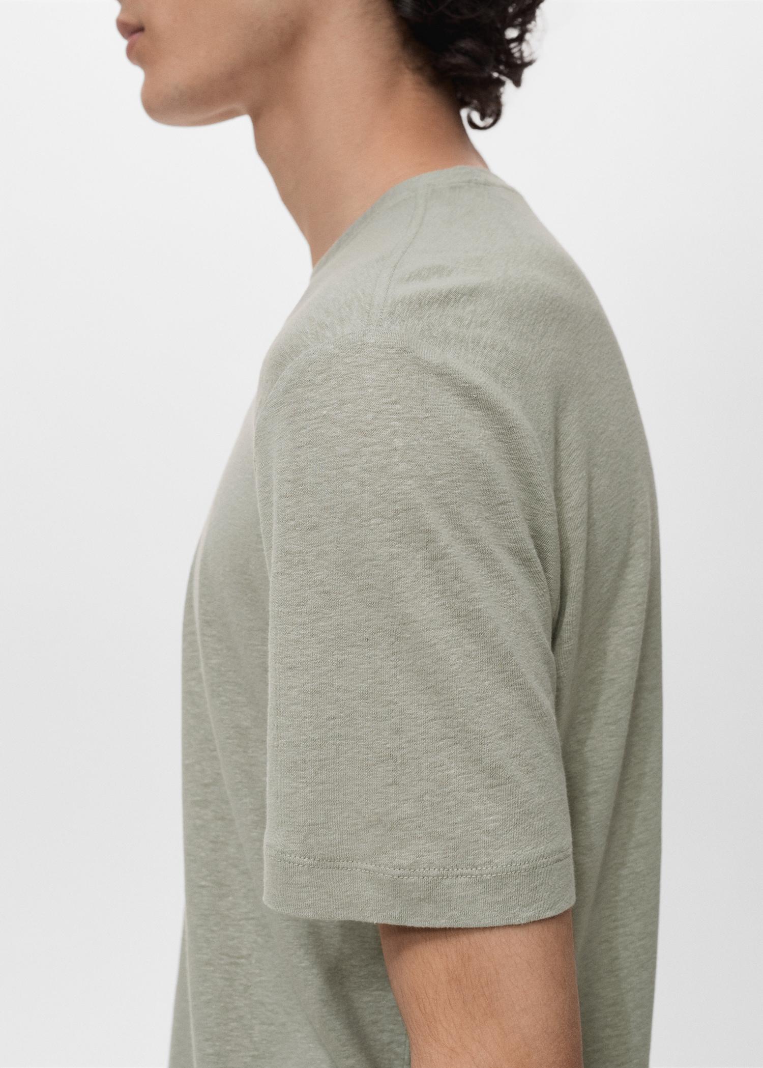 Linen slim-fit t-shirt - Men | MANGO USA Product Image