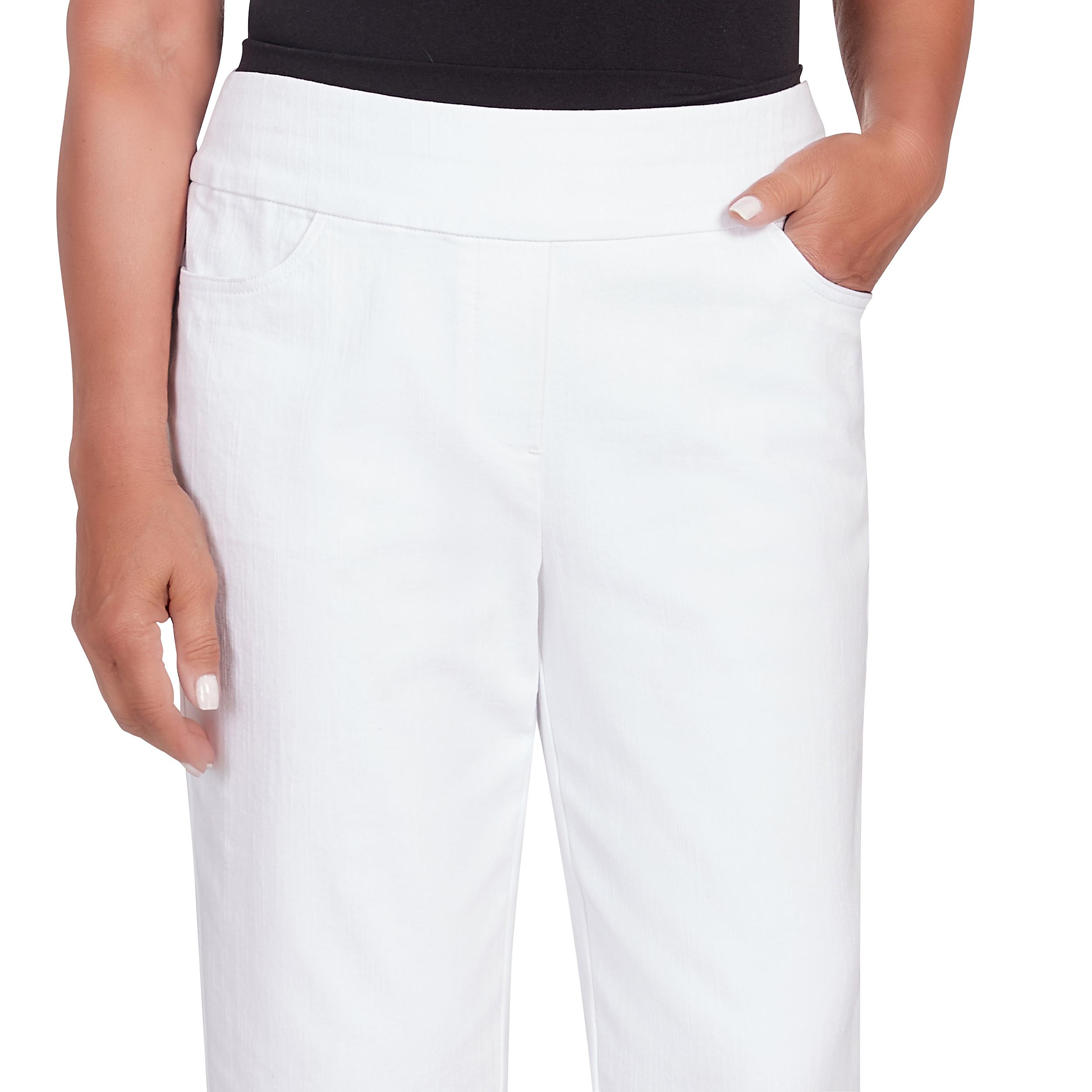Alfred Dunner Super Stretch Denim Fringe Capri Pant- Petite Product Image