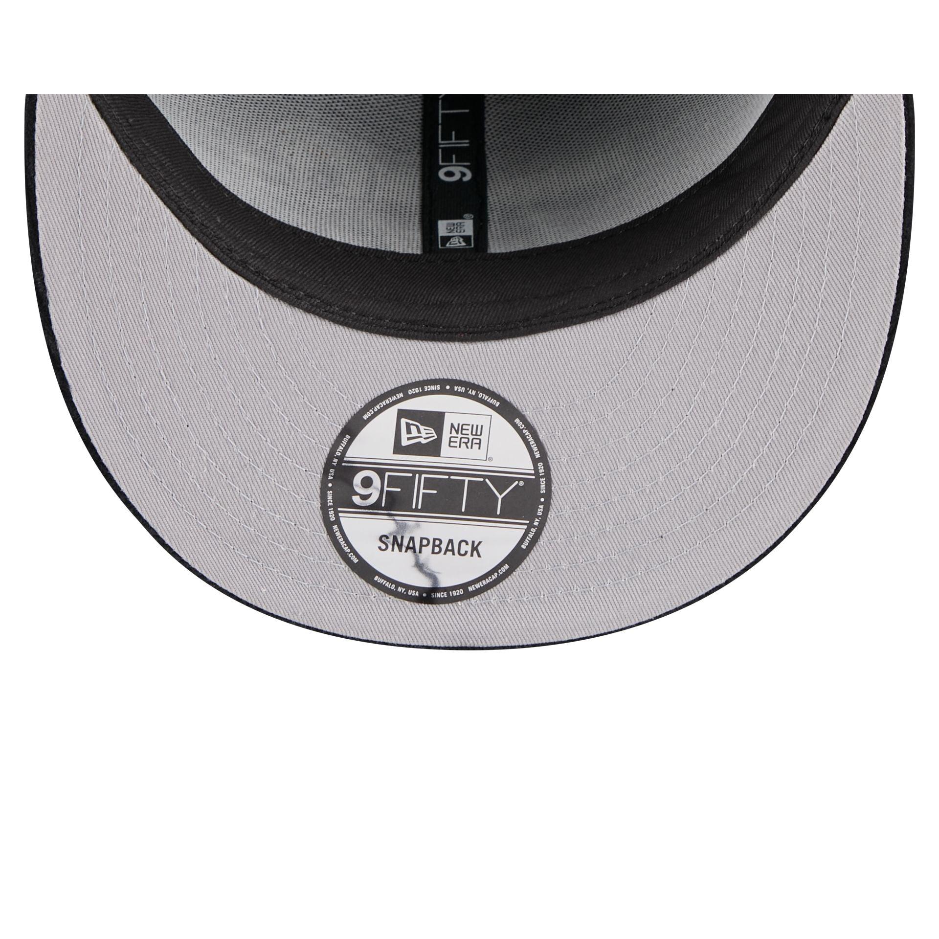 Men's New Era Navy Atlanta Braves 2025 59FIFTY Day 59FIFTY Fitted Hat with Pins,  Product Image